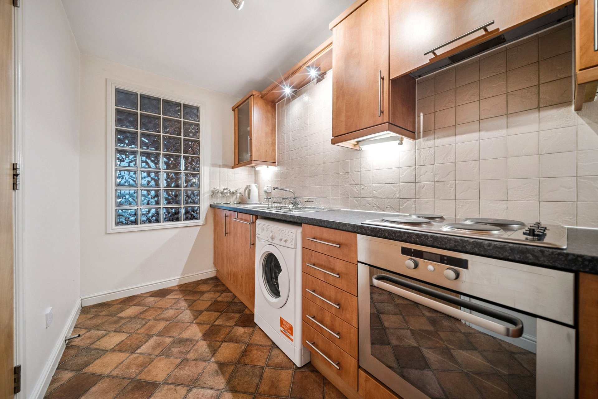 10/10 Giles Street, Edinburgh, EH6 6DA - Picture #10