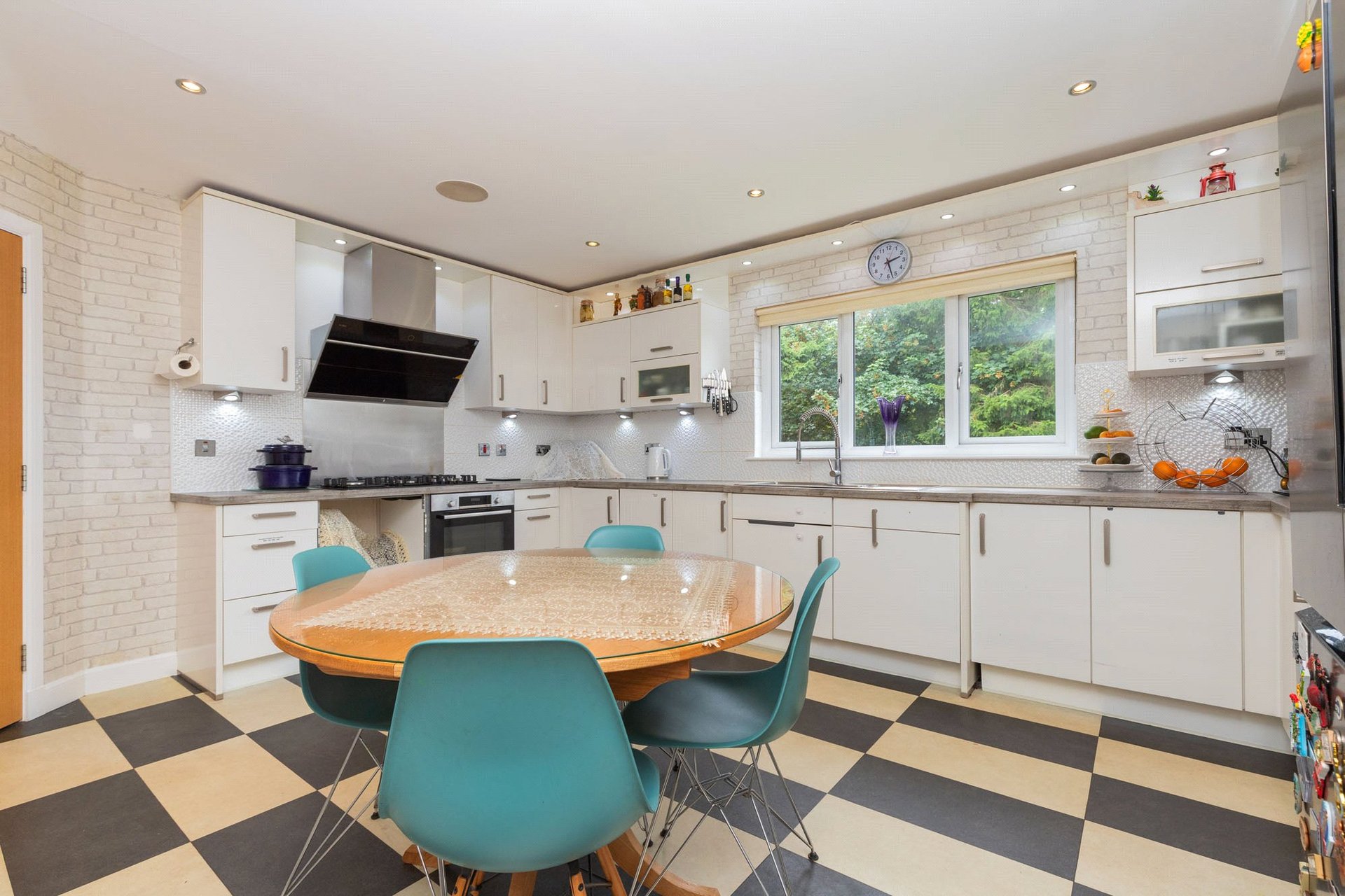 48 Foxglove Road, Newton Mearns, Glasgow, G77 6FP - Picture #11