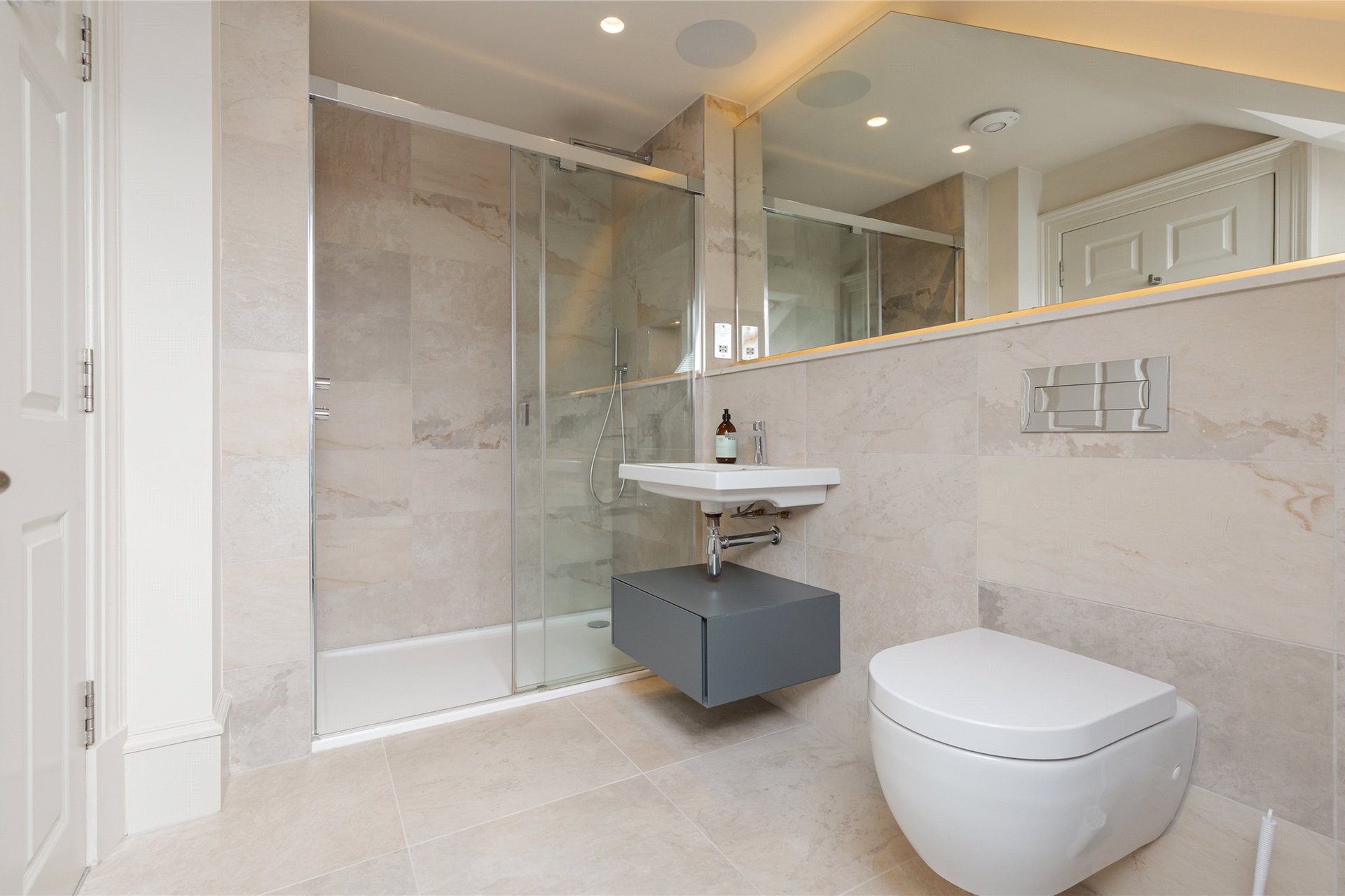 56/3 Queen Street, Edinburgh, EH2 3NS - Picture #18