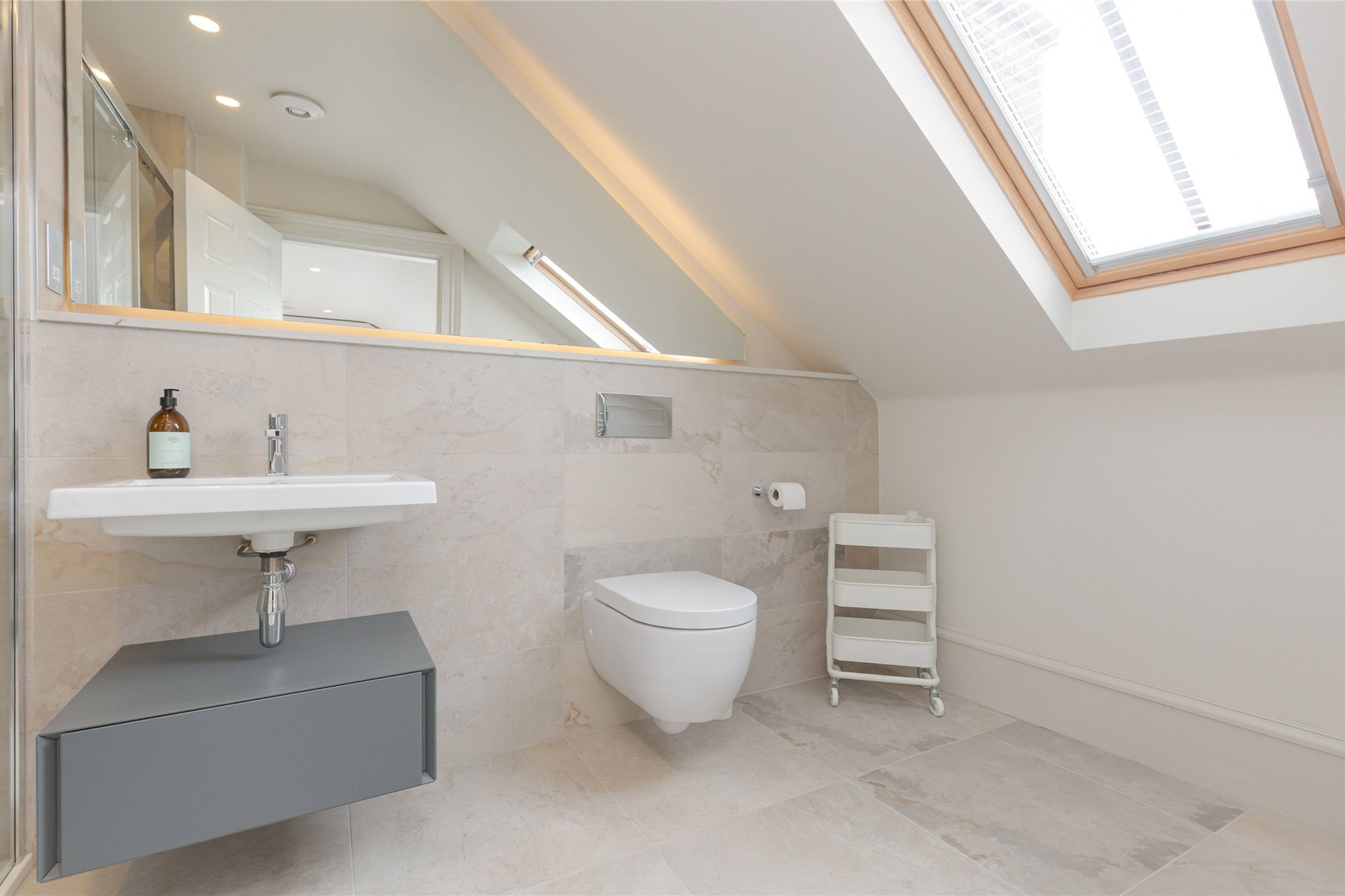 56/3 Queen Street, Edinburgh, EH2 3NS - Picture #23
