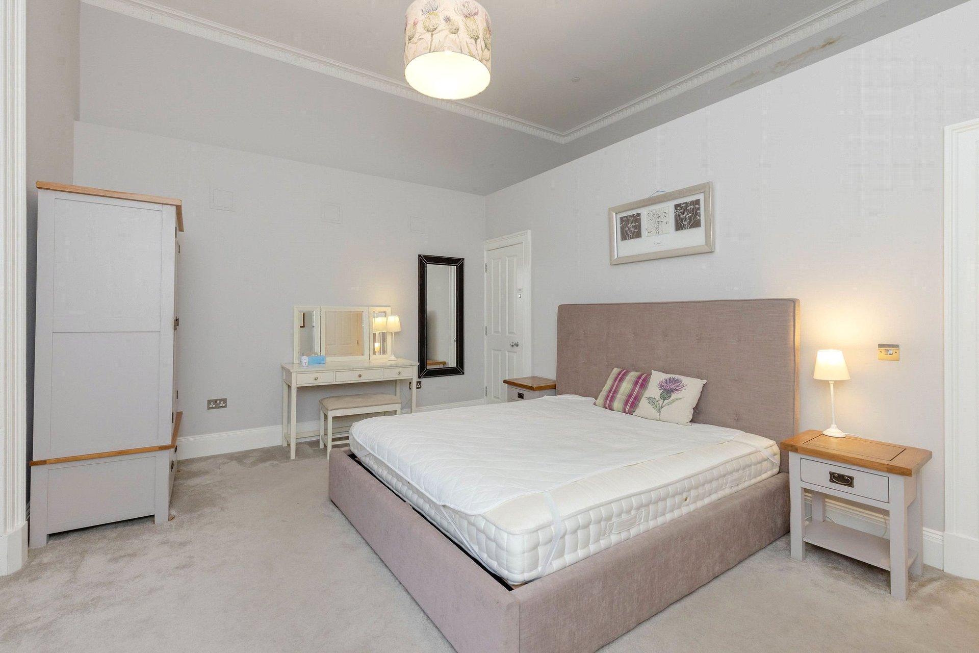 Flat 1, 19 York Place, Edinburgh, Midlothian, EH1 3EB - Picture #9