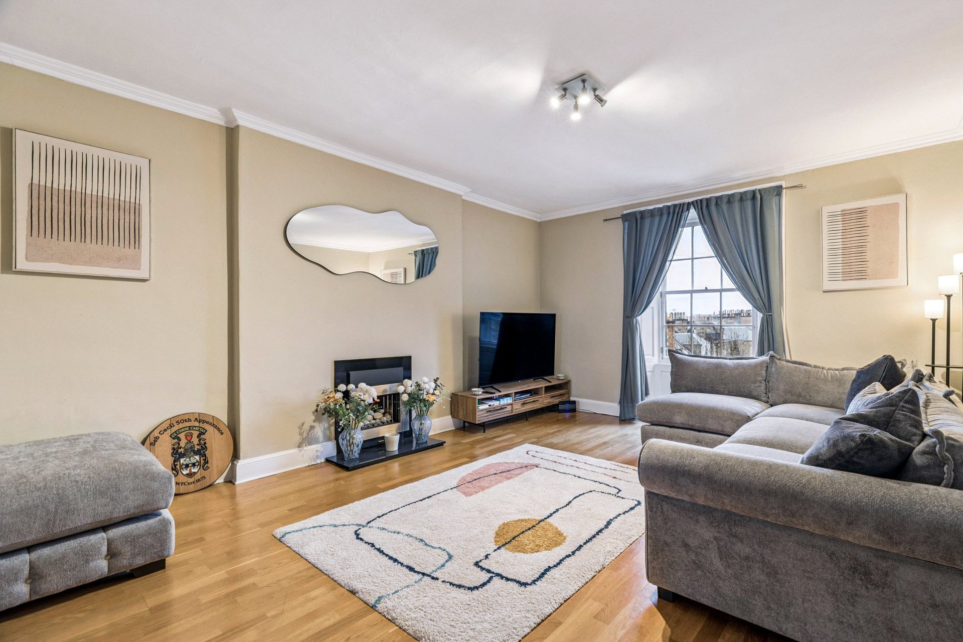 Flat 2, 59 North Castle Street, Edinburgh, EH2 3LJ - Picture #4