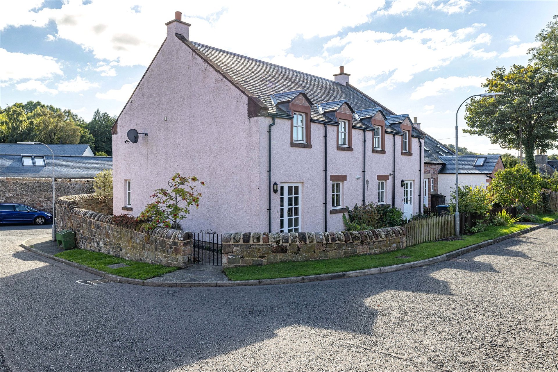 1 Townhead Way, Newstead, Melrose, Scottish Borders, TD6 9BU - Picture #1