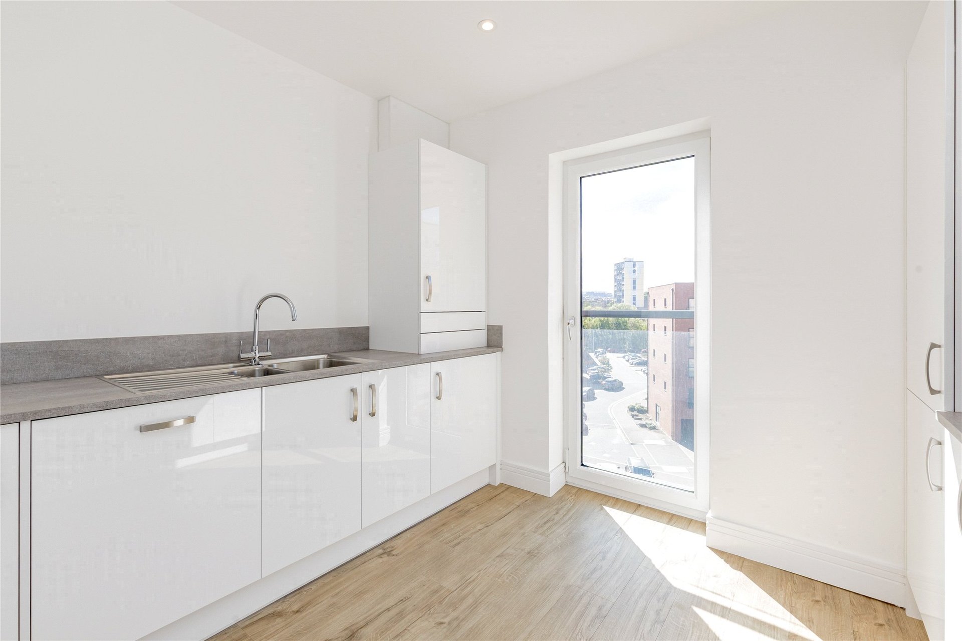 Flat 10, 67 Ocean Drive, Edinburgh, Leith, EH6 6BP - Picture #4
