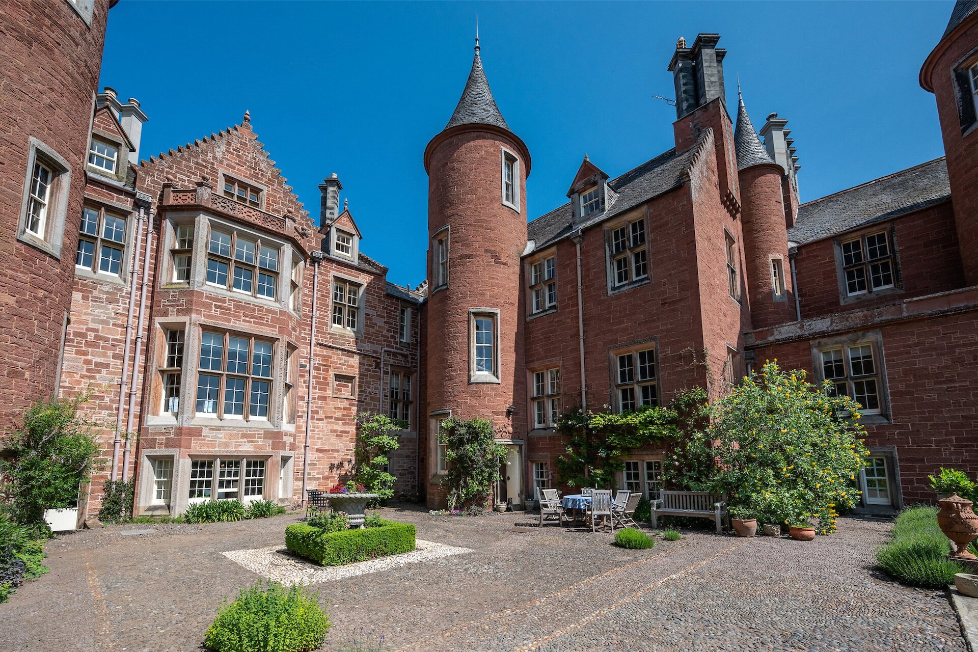 McLaren Wing, Tyninghame House, Dunbar, East Lothian, EH42 1XW - Picture #1