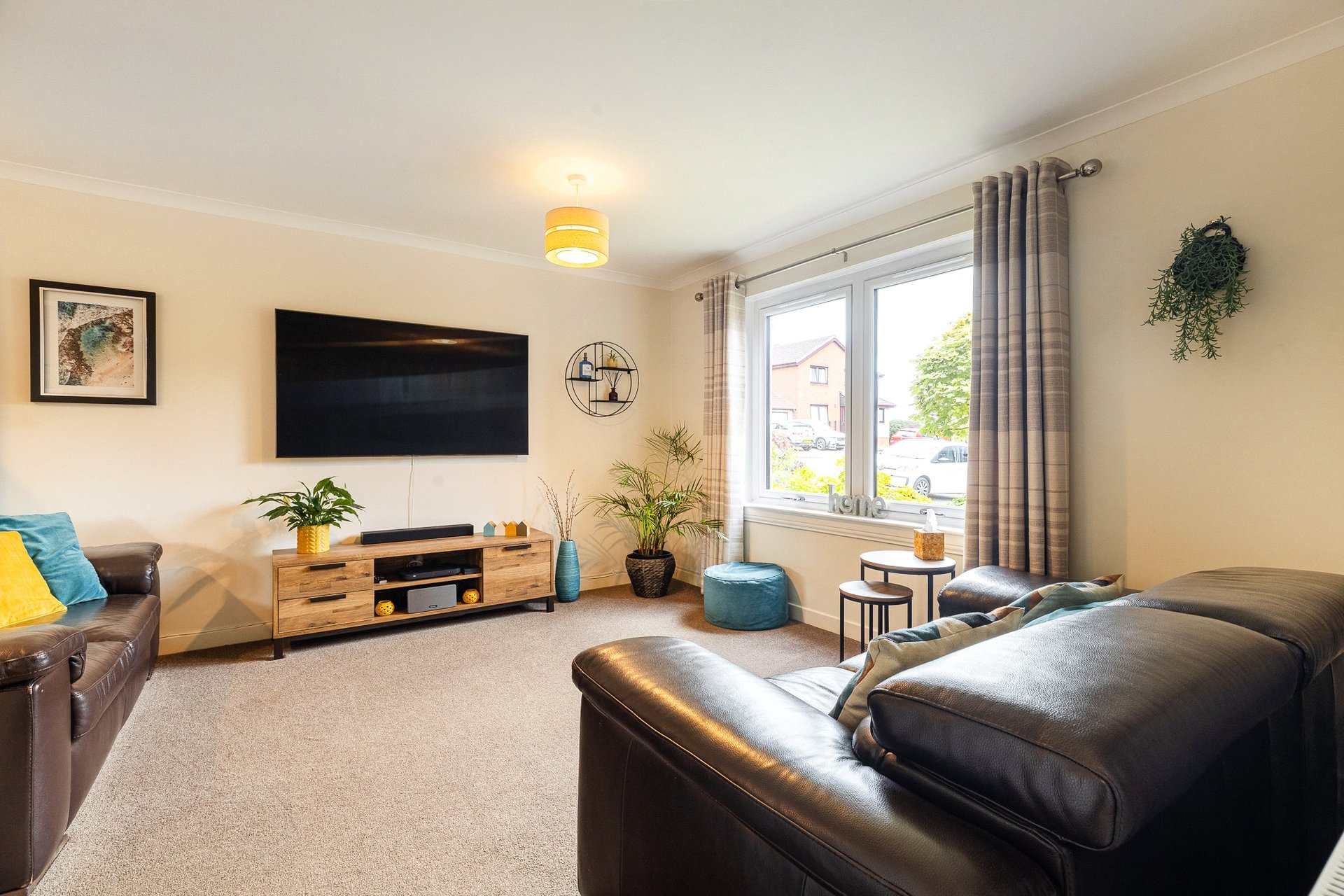 28 Corbie Place, Milngavie, G62 7NB - Picture #4
