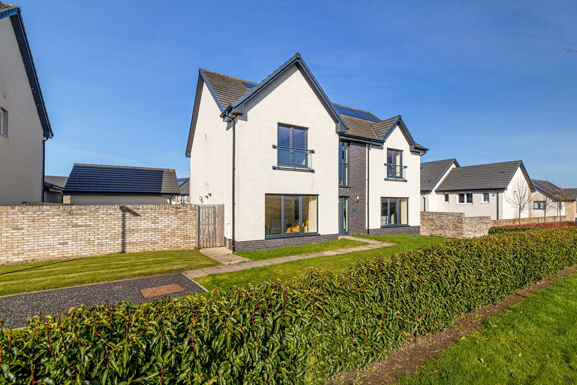 3 Raeside Way, Newton Mearns, Glasgow, East Renfrewshire, G77 6YL - Picture #3