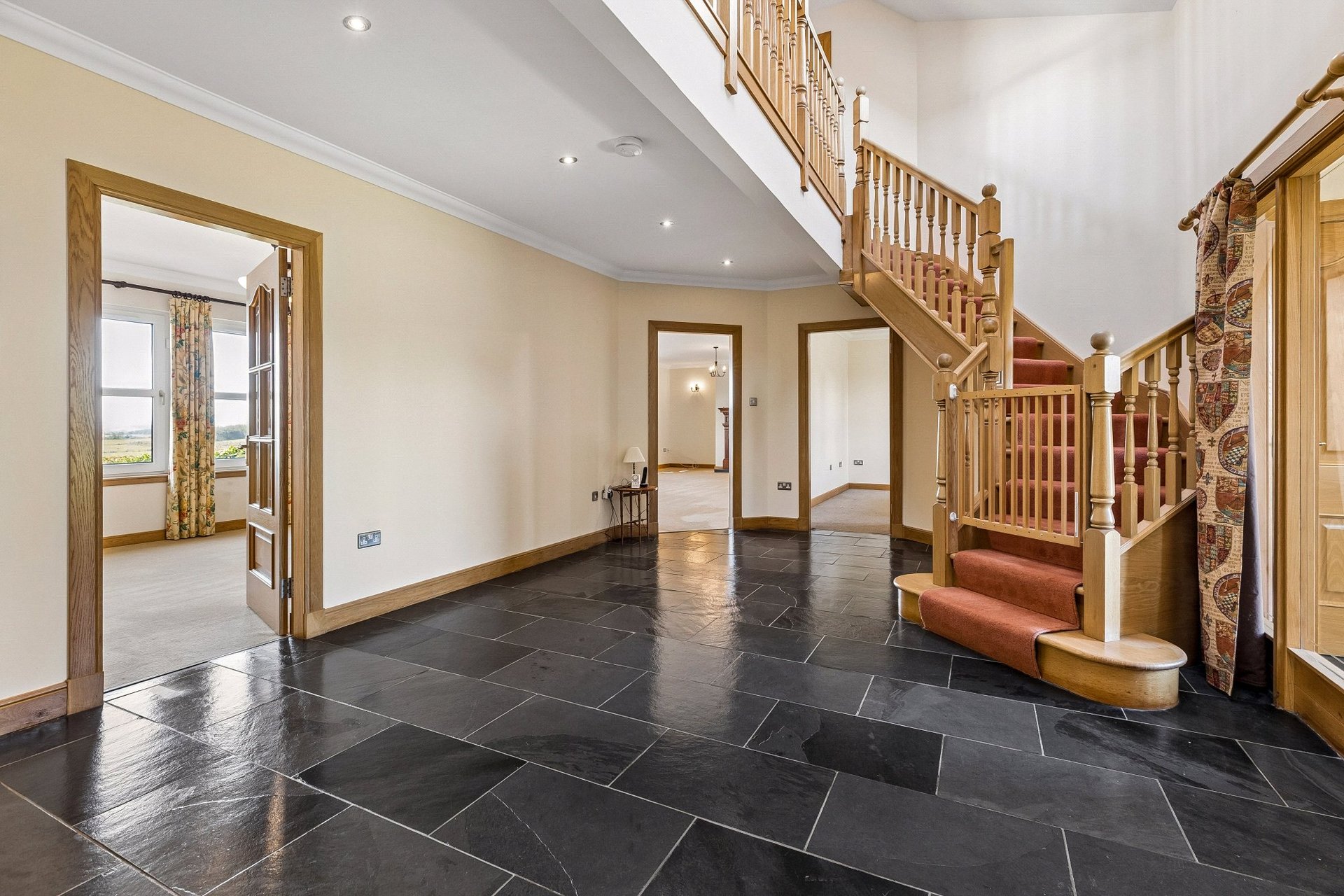 Cairnview, Carluke, South Lanarkshire, ML8 4QR - Picture #8