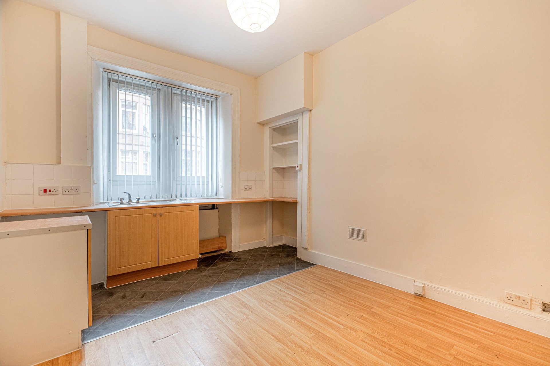 0/1, 40 Apsley Street, Partick, Glasgow, G11 7SW - Picture #2