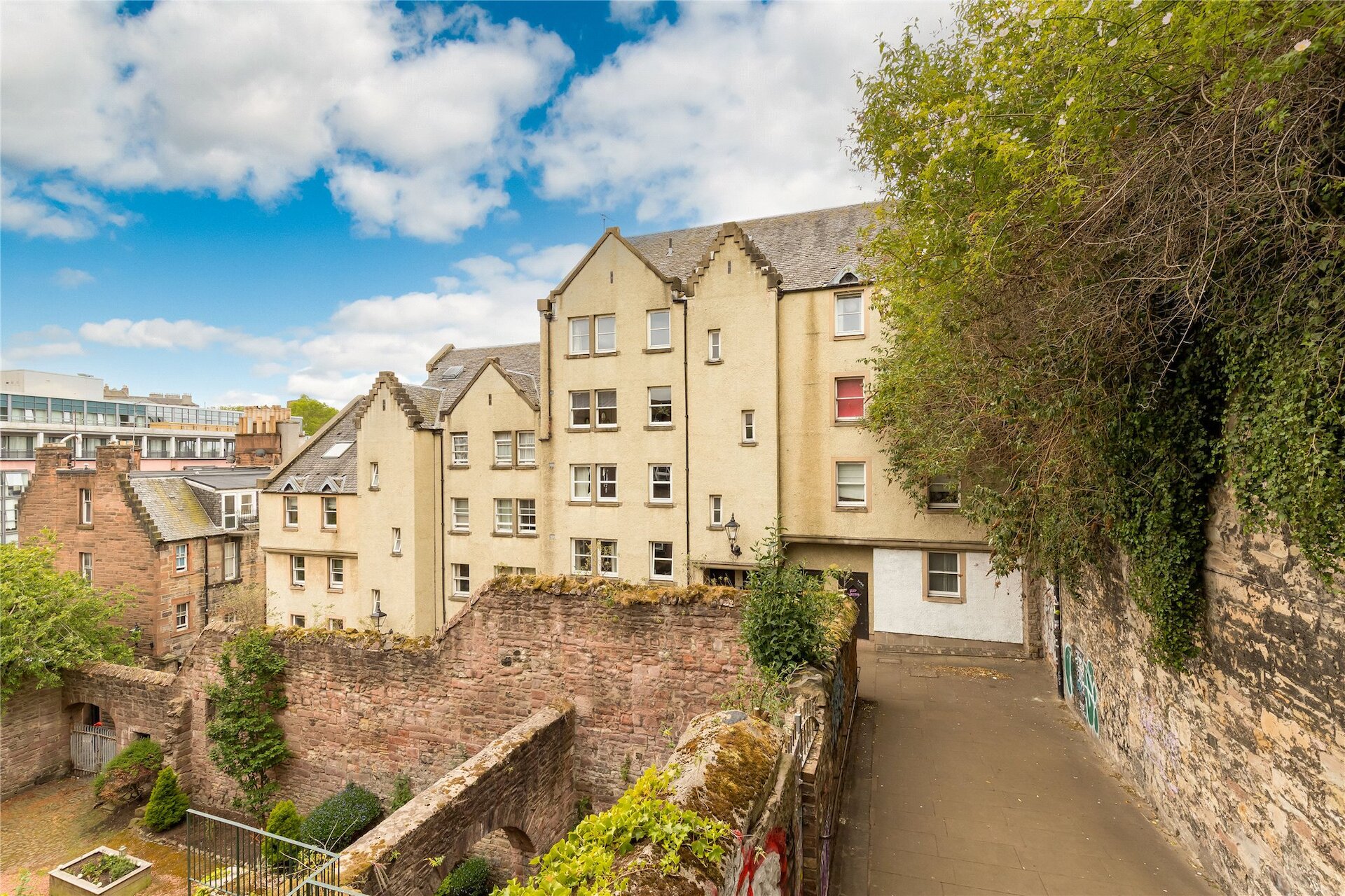 7/9 Castle Wynd South, Edinburgh, Midlothian, EH1 2JT - Picture #1