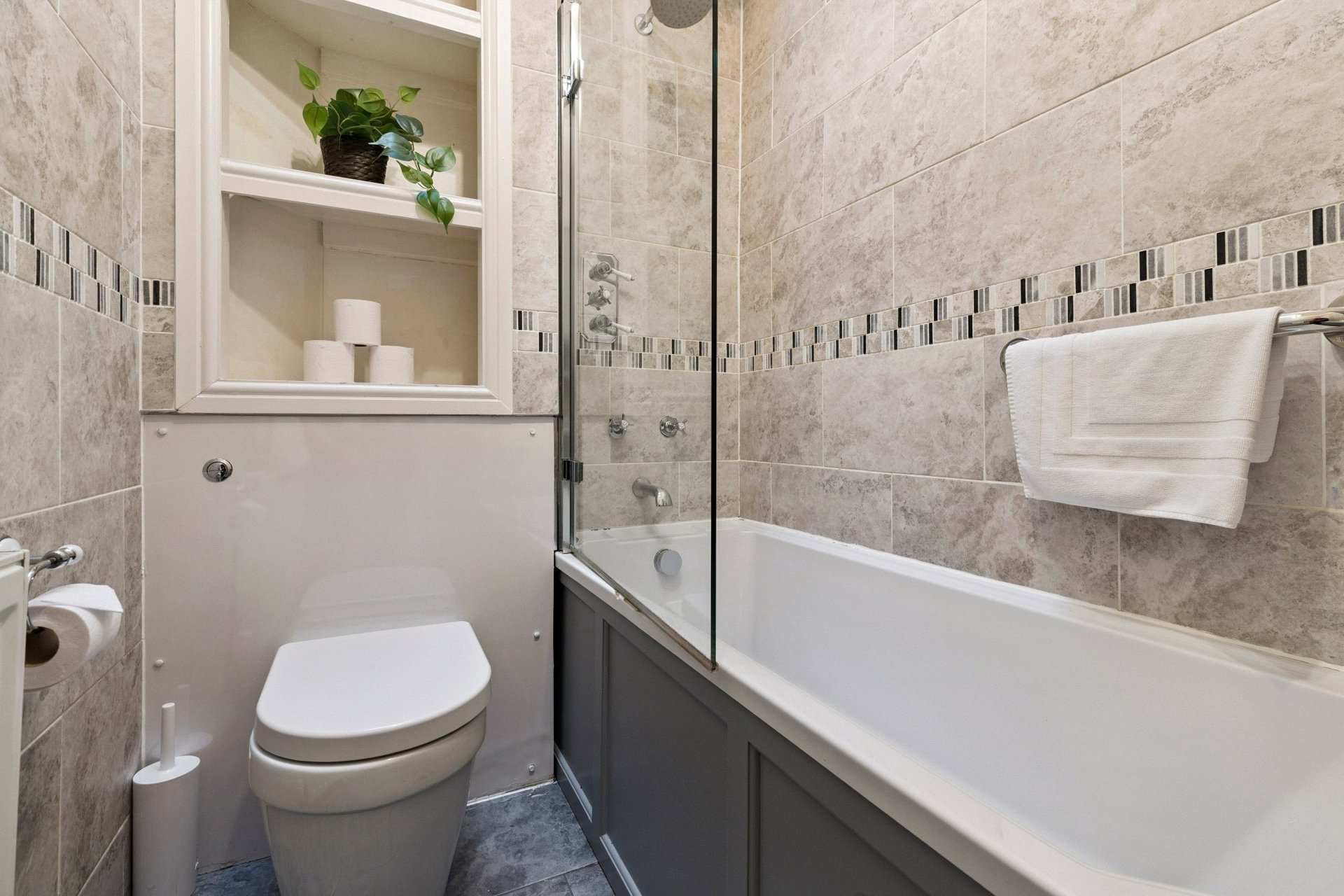 216 Broomhill Drive, Broomhill, Glasgow, G11 7QB - Picture #47