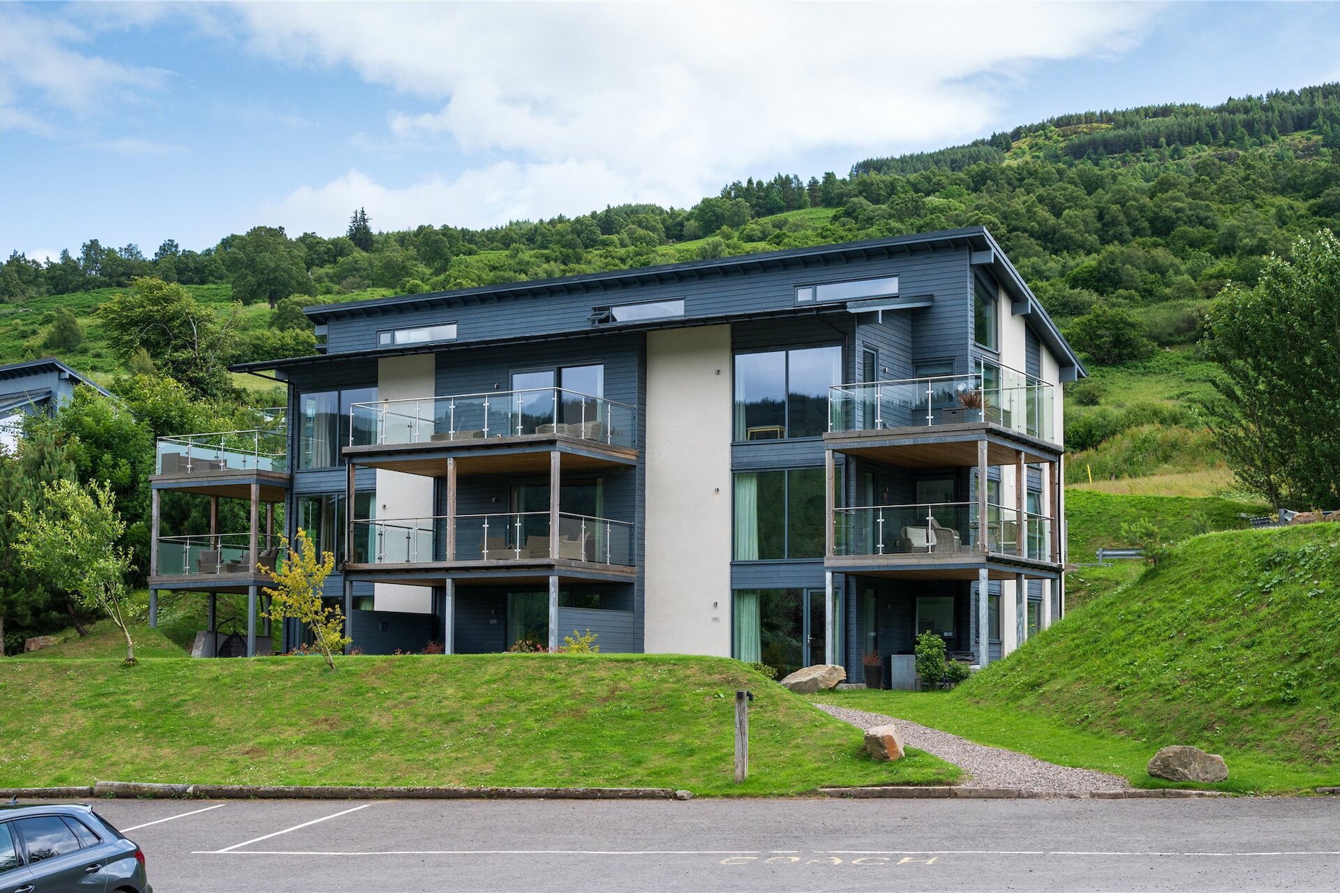 11 Lochview, Taymouth Marina, Kenmore, Perthshire, PH15 2HW - Picture #1