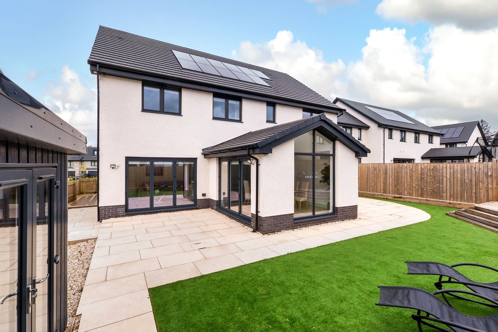38 Wedgewood Drive, Bearsden, G61 4BX - Picture #2