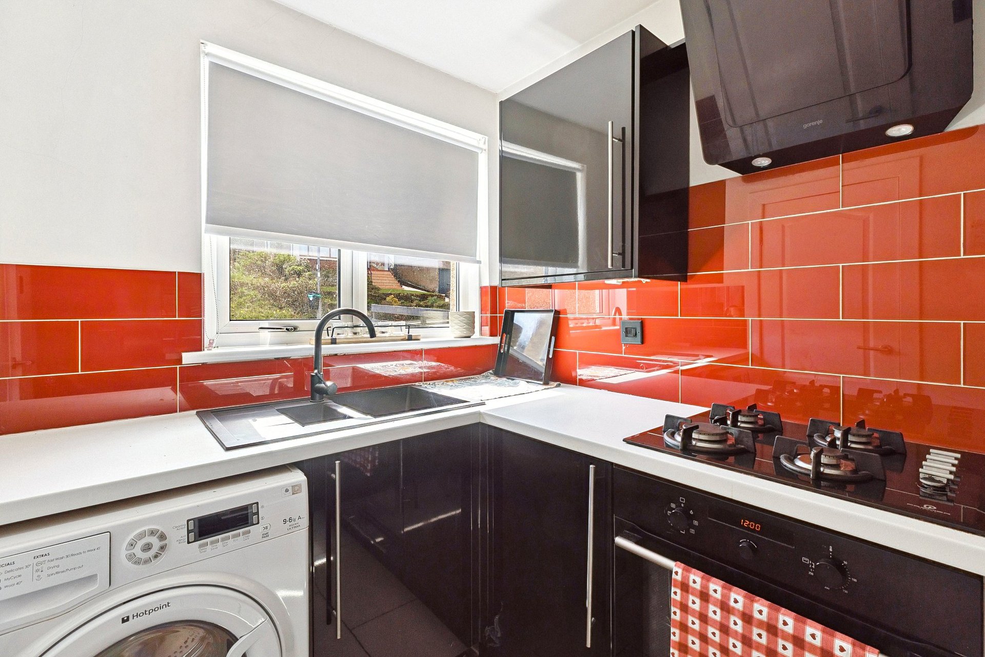 82 Iain Road, Bearsden, Glasgow, G61 4JA - Picture #6