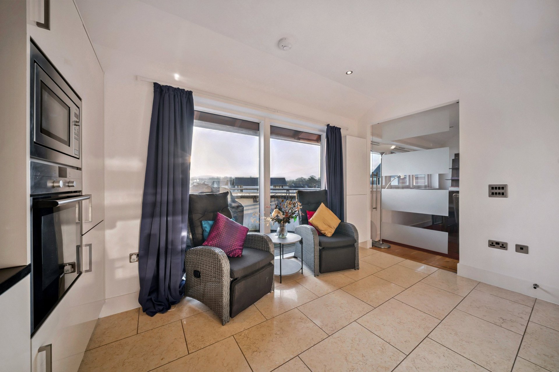 Flat 13, 29 Brighouse Park Cross, Edinburgh, EH4 6GW - Picture #8