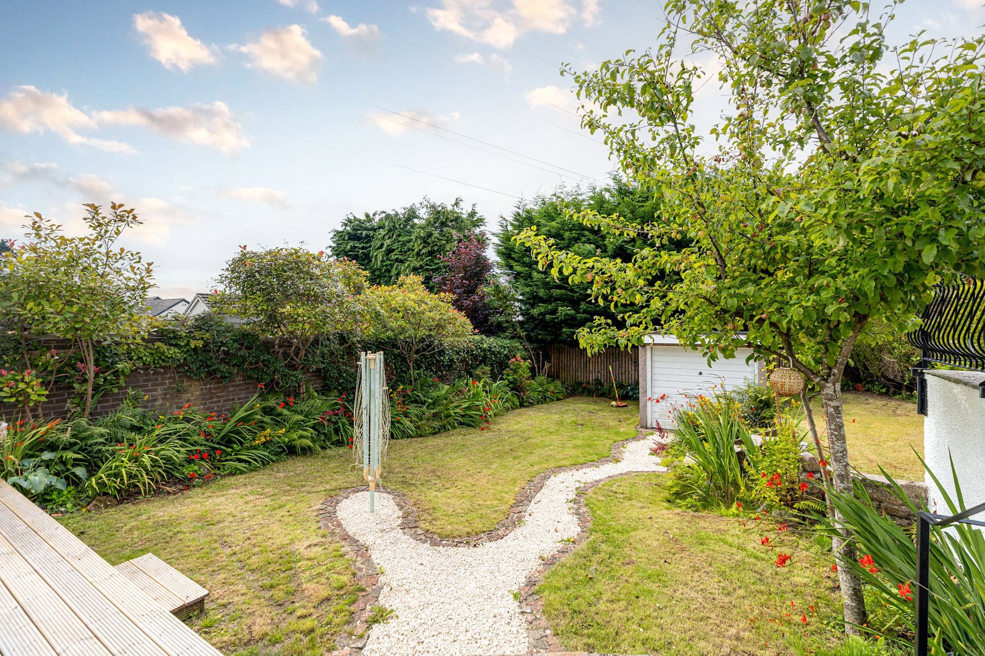 Motu-Whare, Cochno Road, Hardgate, West Dunbartonshire, G81 6PR - Picture #38