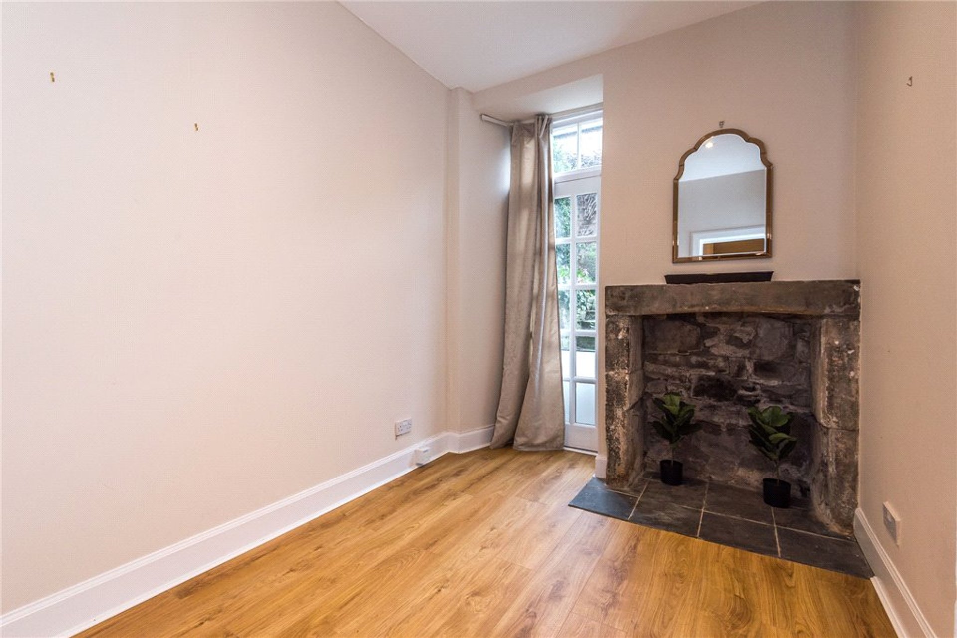65B Cumberland Street, Edinburgh, EH3 6RD - Picture #9