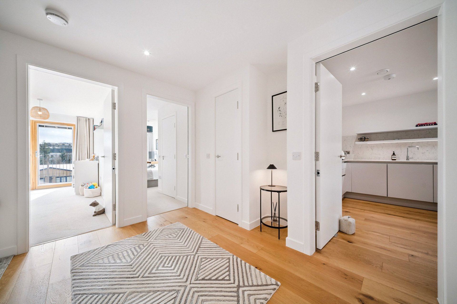 Flat 19, 17 Hughes Close, Edinburgh, EH7 4GN - Picture #8