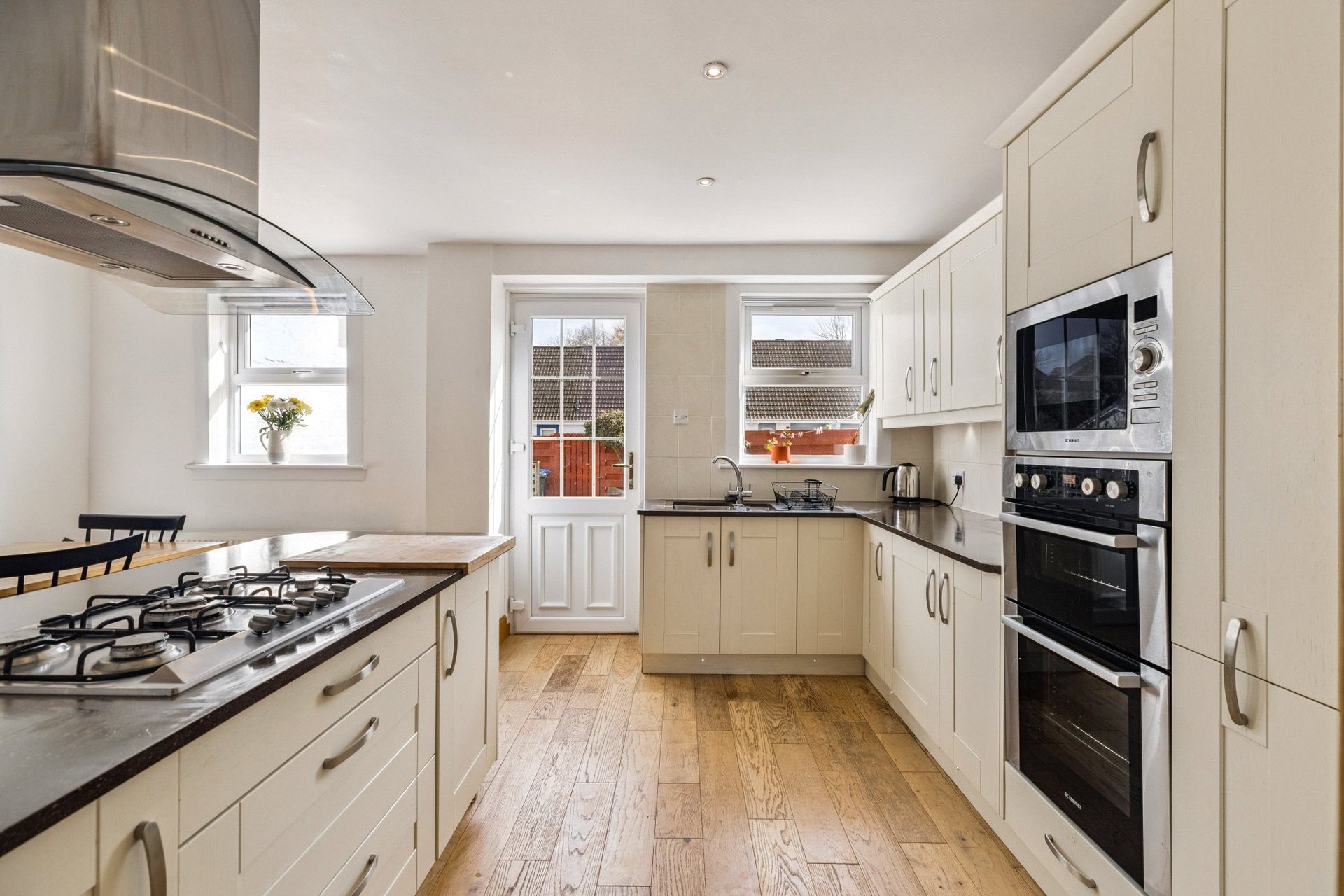 4 Cameron Crescent, Carmunnock, Clarkston, Glasgow, G76 9DX - Picture #10