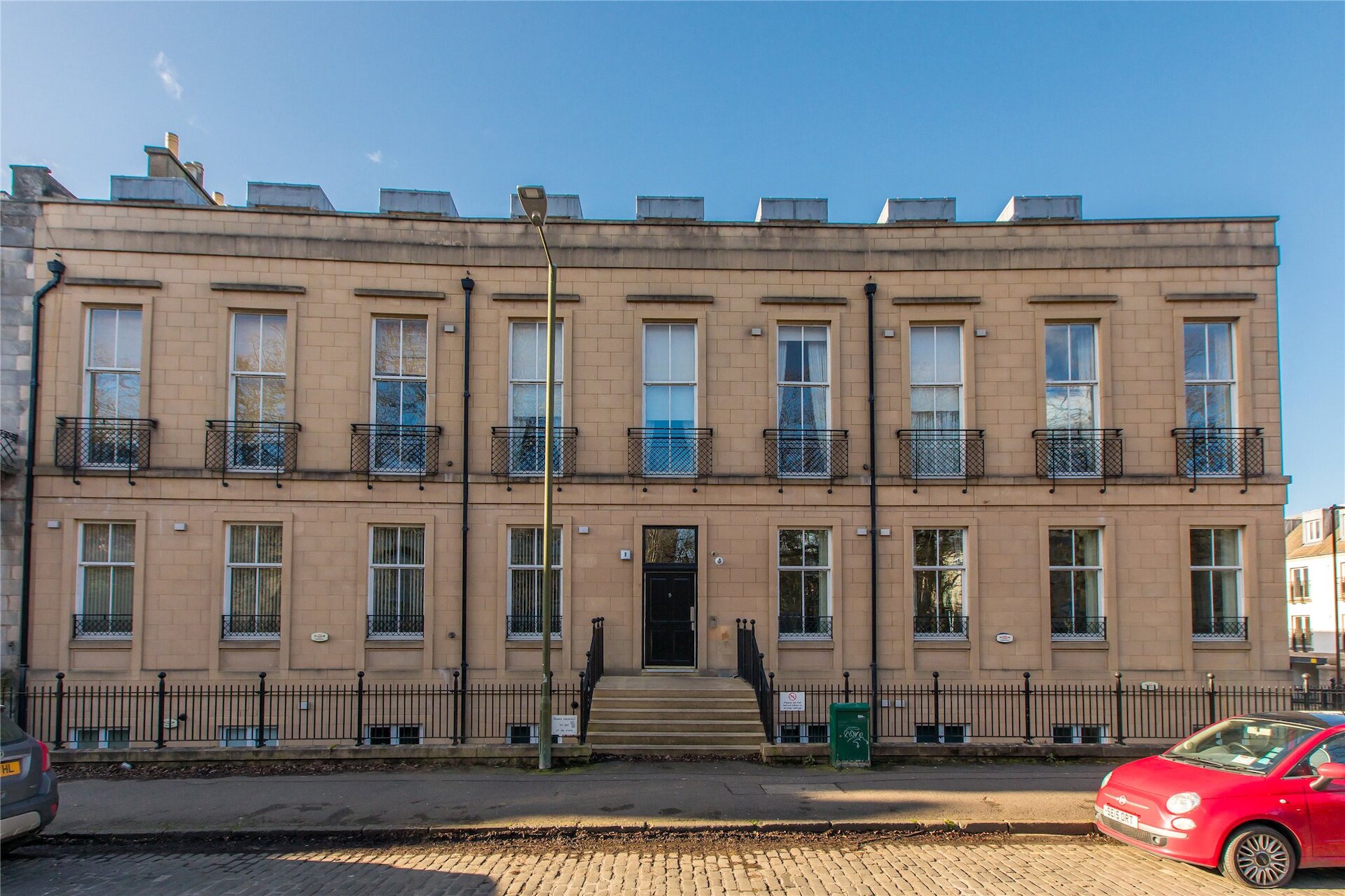 Flat 12, 9 Hopetoun Crescent, Edinburgh, Midlothian, EH7 4AU - Picture #1