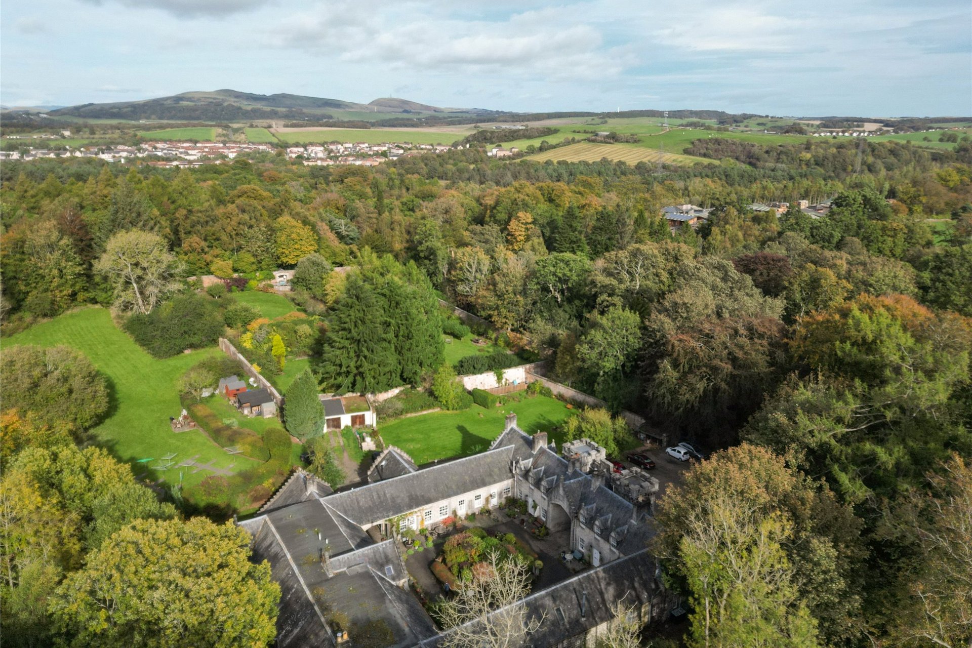 6 Inzievar Courtyard, Dunfermline, Fife, KY12 8HB - Picture #16