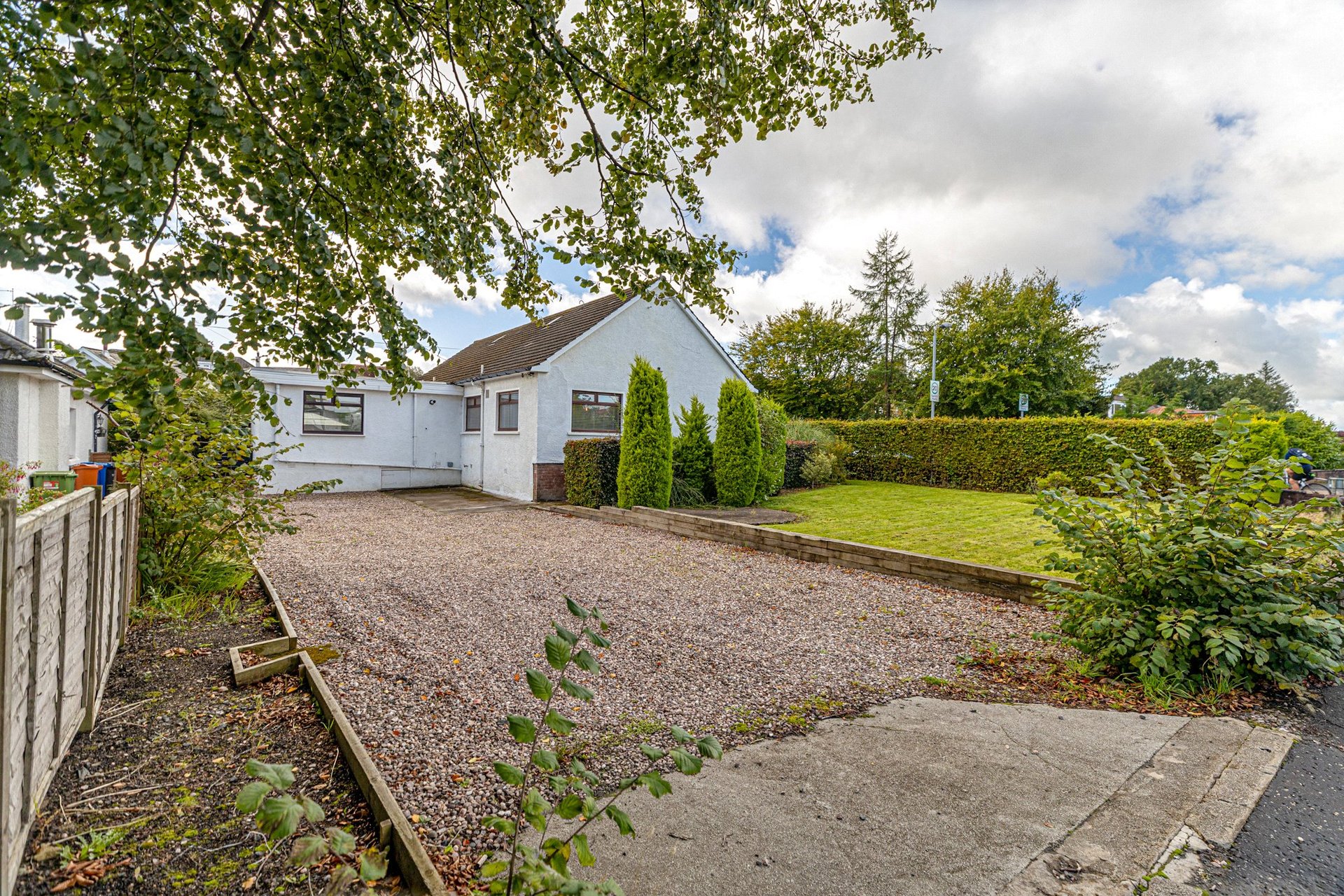 1 Lynn Drive, Milngavie, G62 8HL - Picture #2