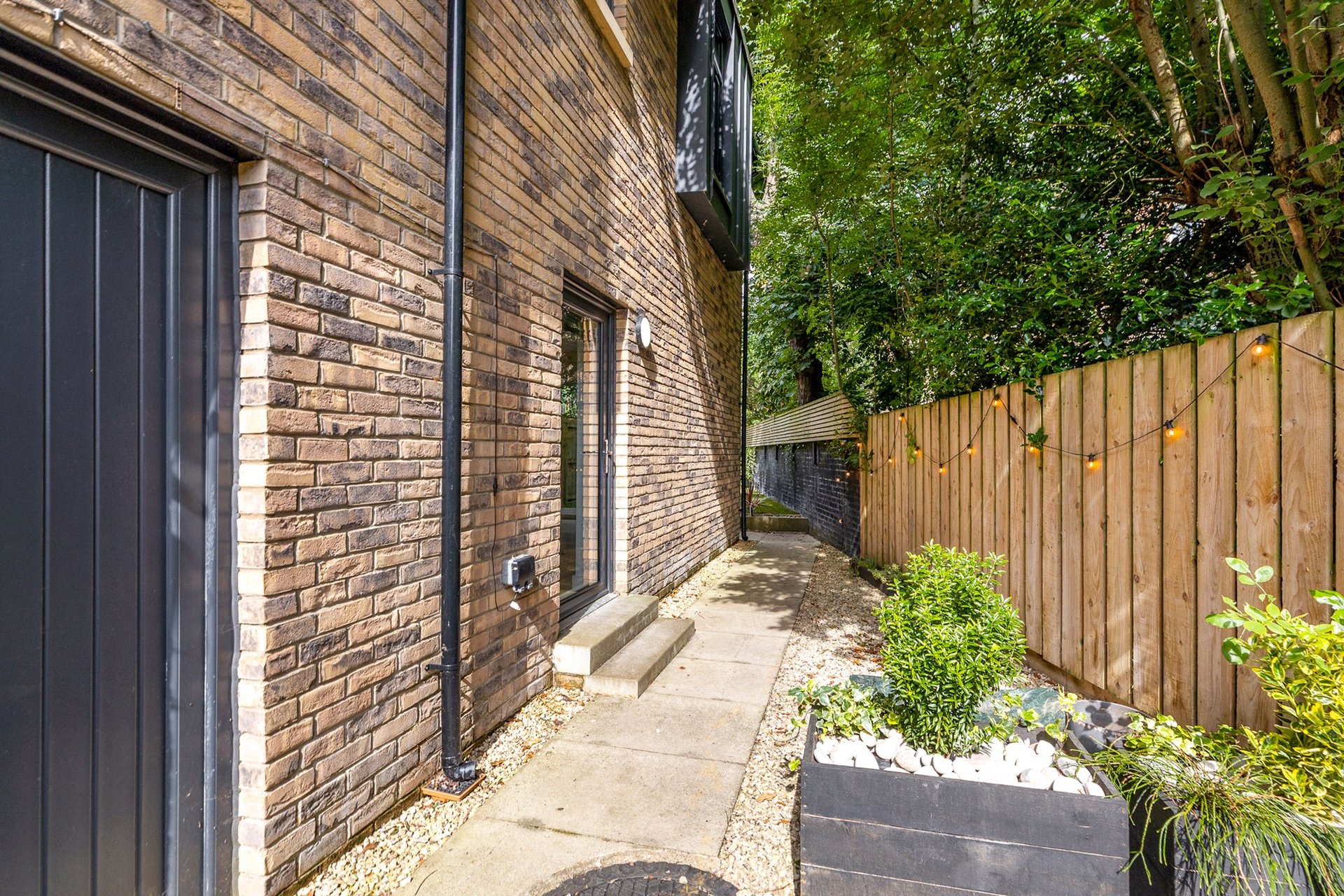 15 Queens Drive Lane, Queens Park, Glasgow, G42 8BD - Picture #40