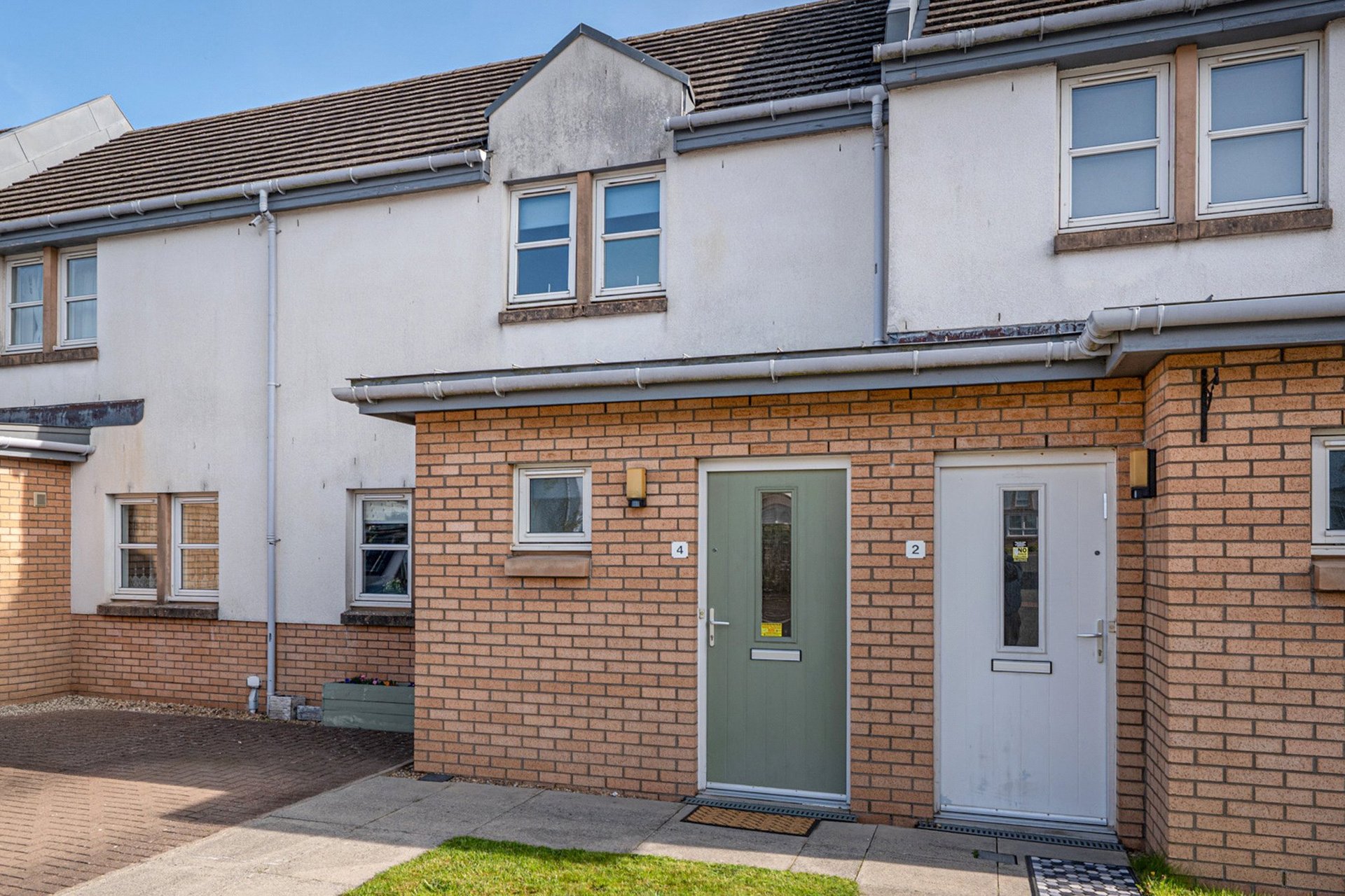 4 Lavender Drive, Newton Mearns, Glasgow, East Renfrewshire, G77 6AF - Picture #2