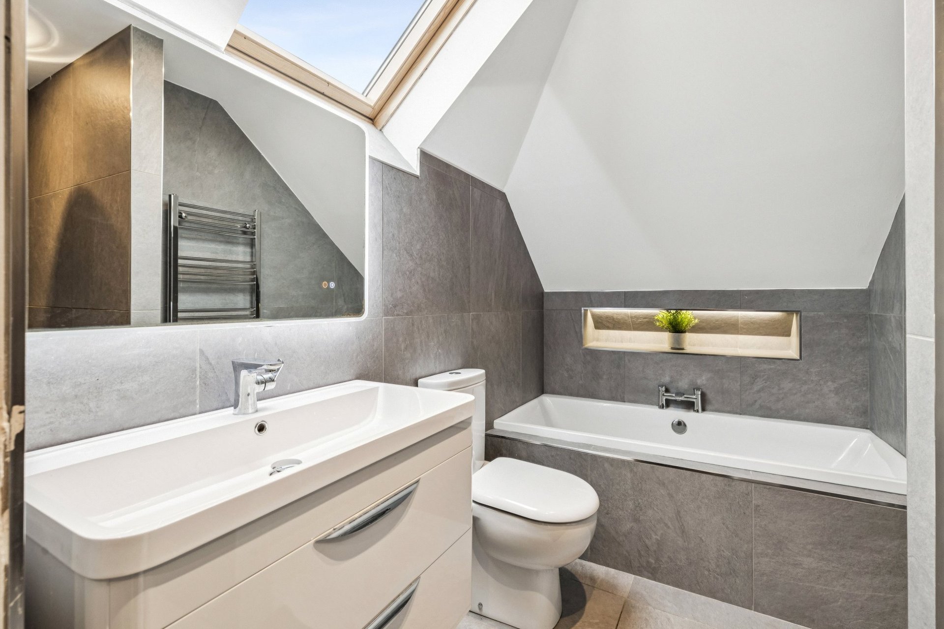 26 Lochaber Road, Bearsden, G61 2JU - Picture #42