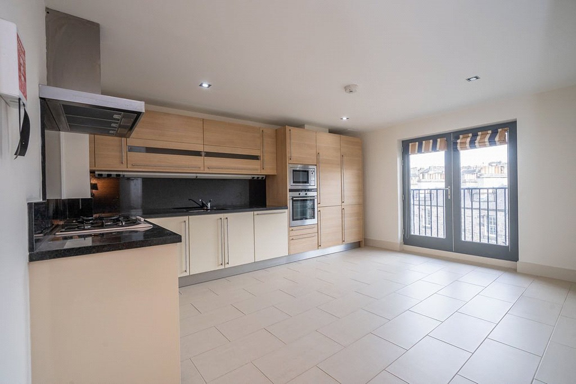 2/10 St Vincent Place, Edinburgh, EH3 5BQ - Picture #4
