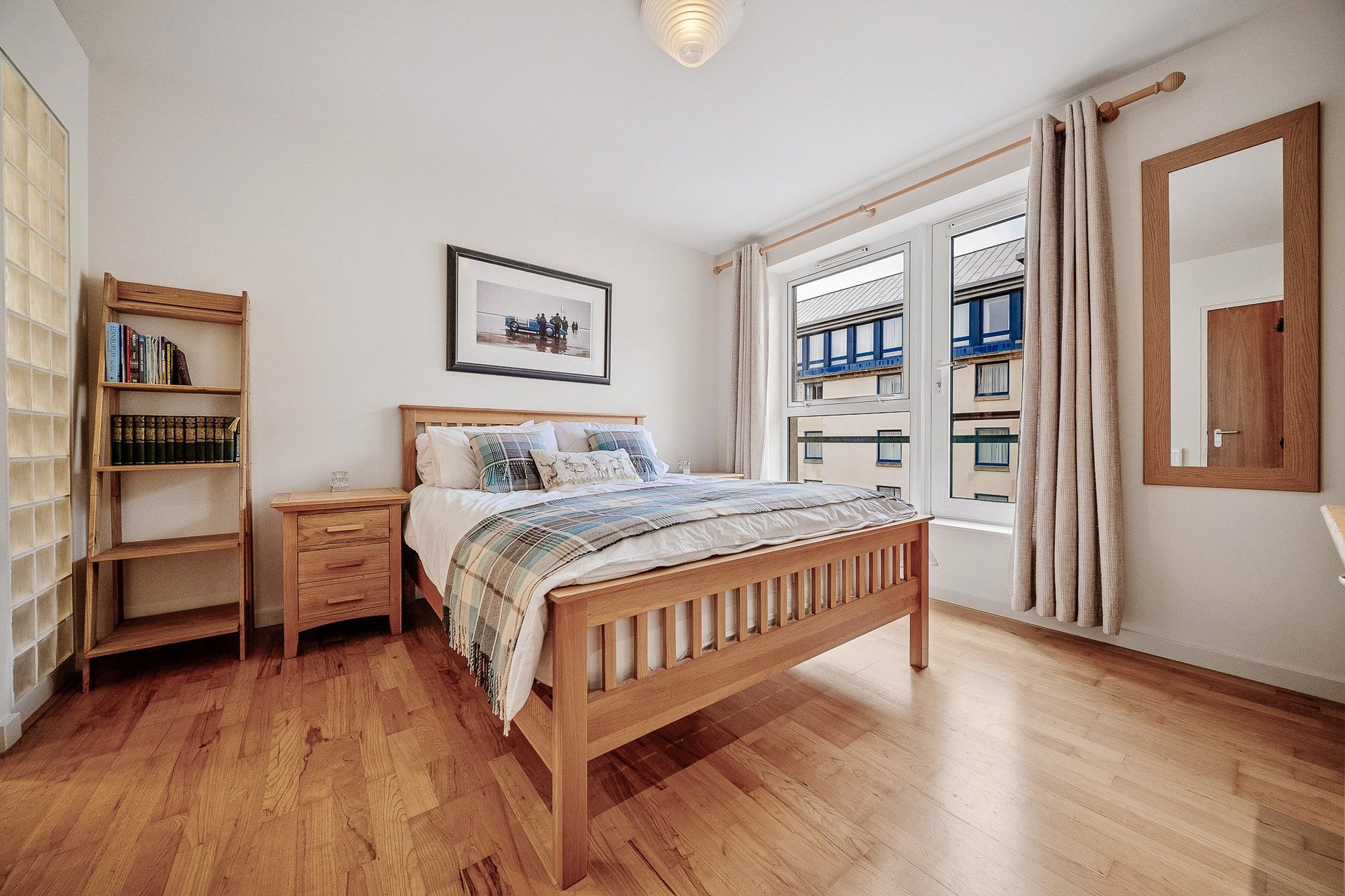 Flat 34, The Park, 89 Holyrood Road, Edinburgh, EH8 8BA - Picture #12