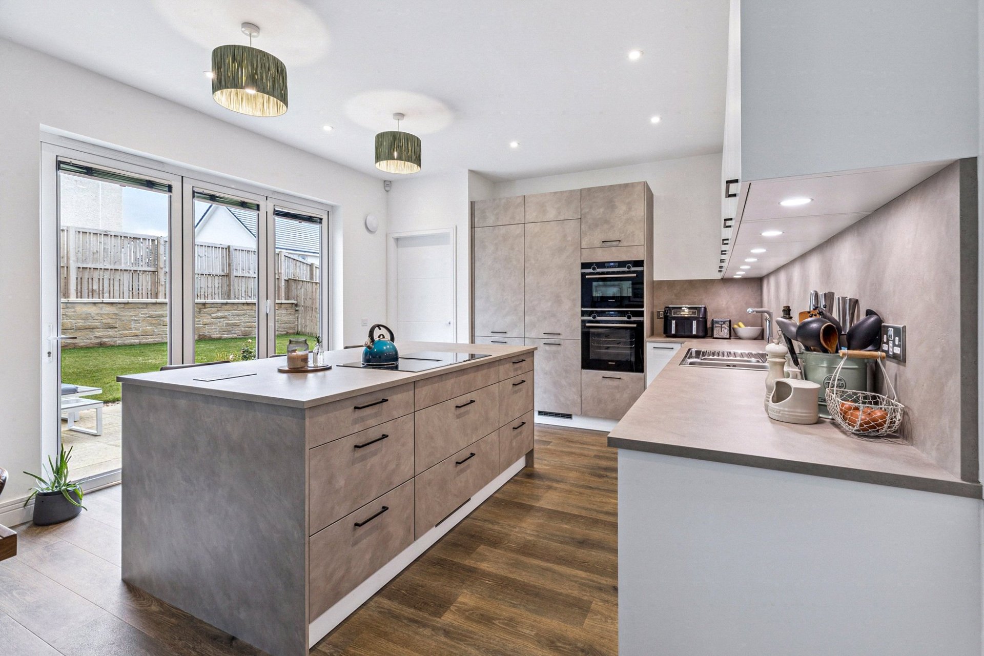 1 Knightley Gardens, Jackton, Glasgow, South Lanarkshire, G75 7DN - Picture #10
