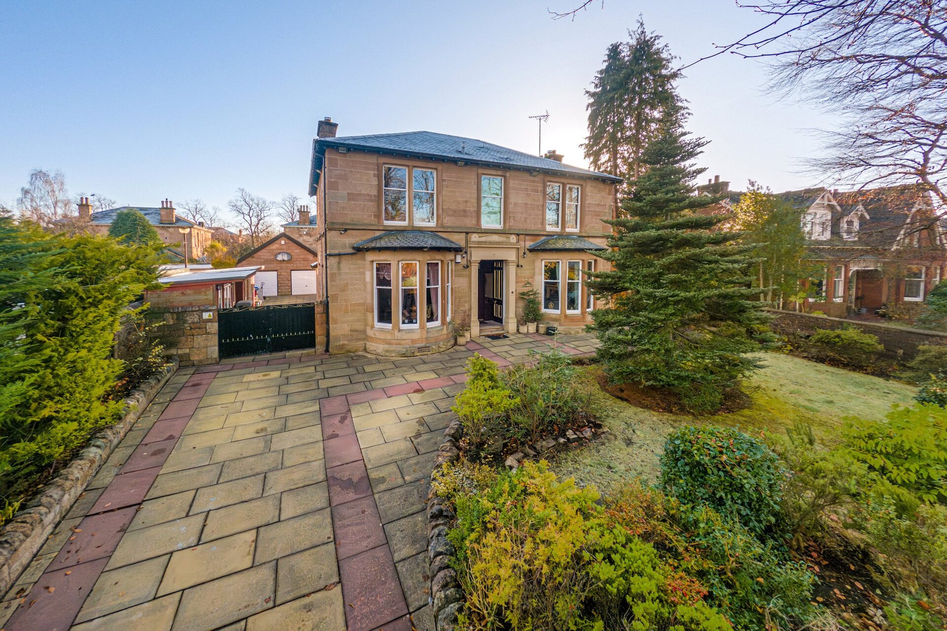 11 Dargarvel Avenue, Dumbreck, Glasgow, G41 5LU - Picture #1