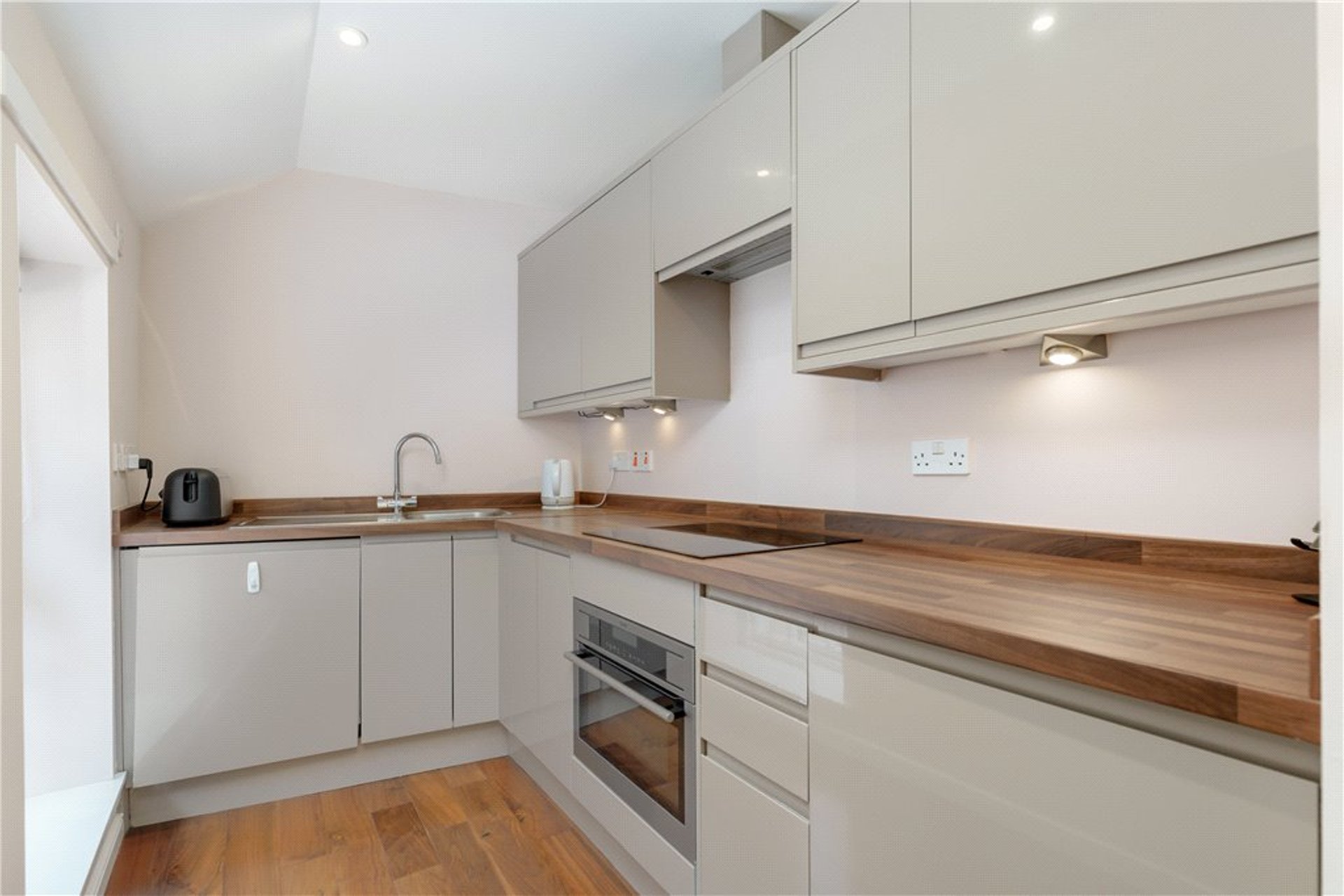 1B William Street South East Lane, Edinburgh, EH3 7NJ - Picture #4