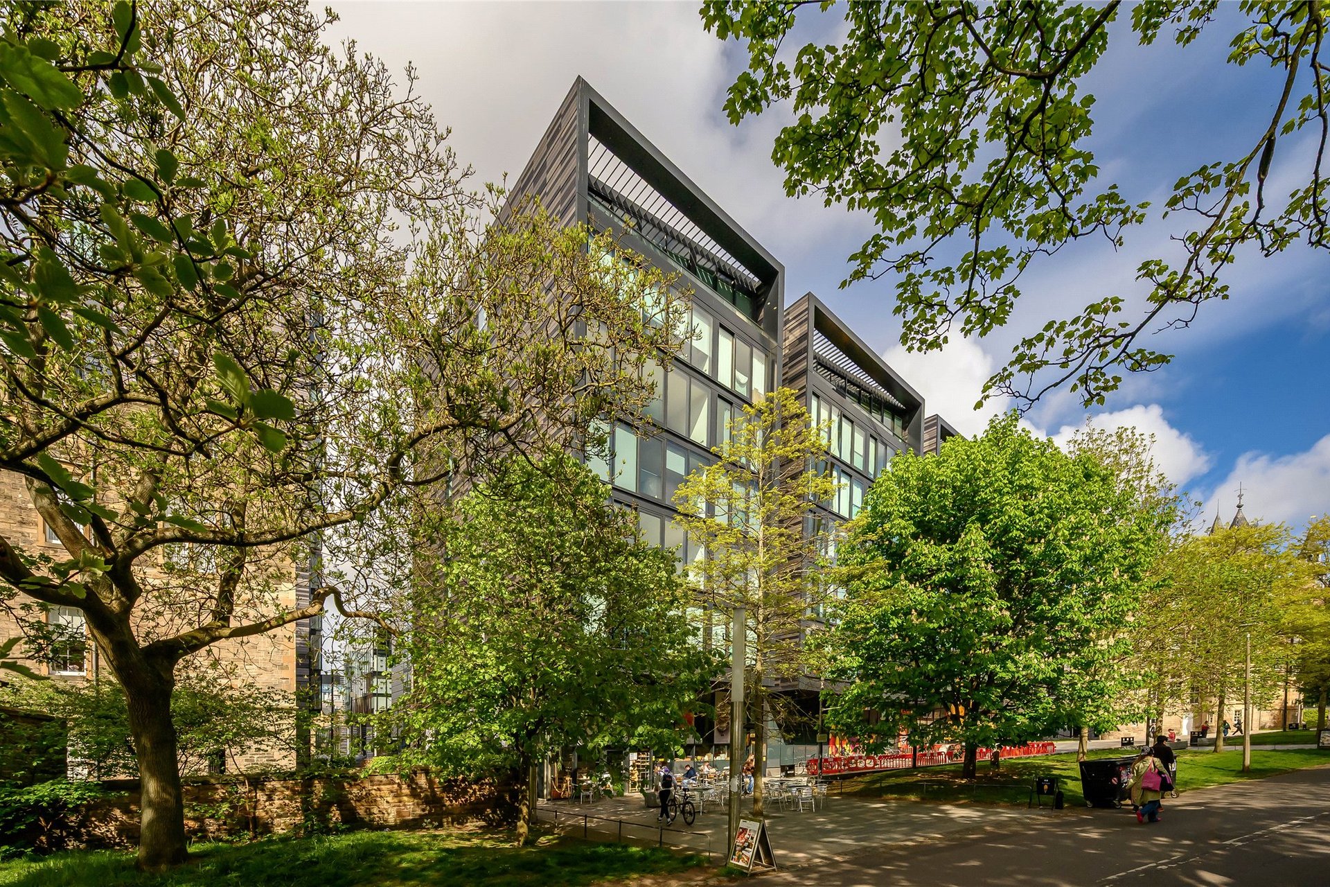 28/4 Simpson Loan, Quartermile, Edinburgh, EH3 9GG - Picture #1