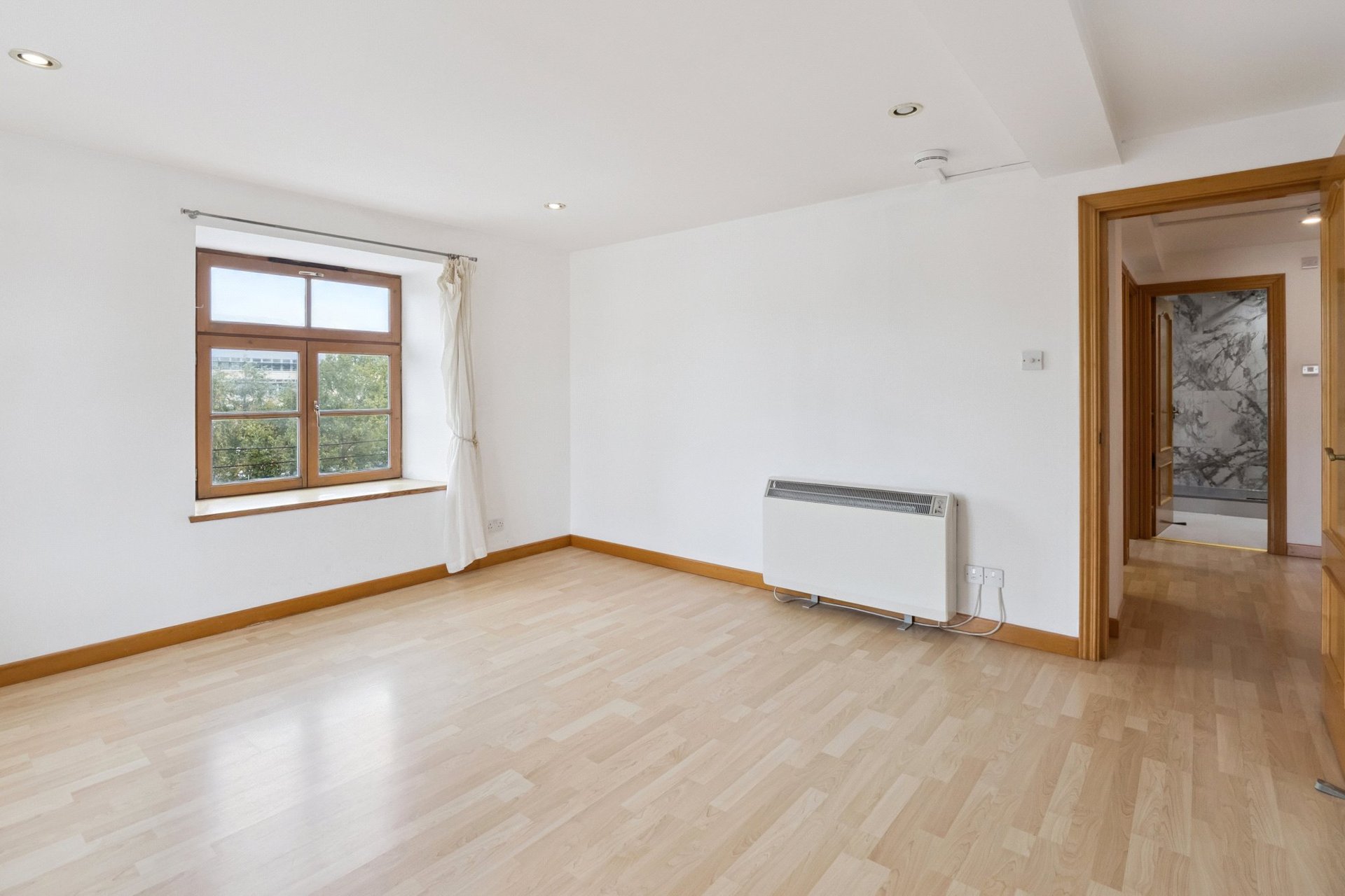 102/72 Commercial Street, Edinburgh, Midlothian, EH6 6LT - Picture #3