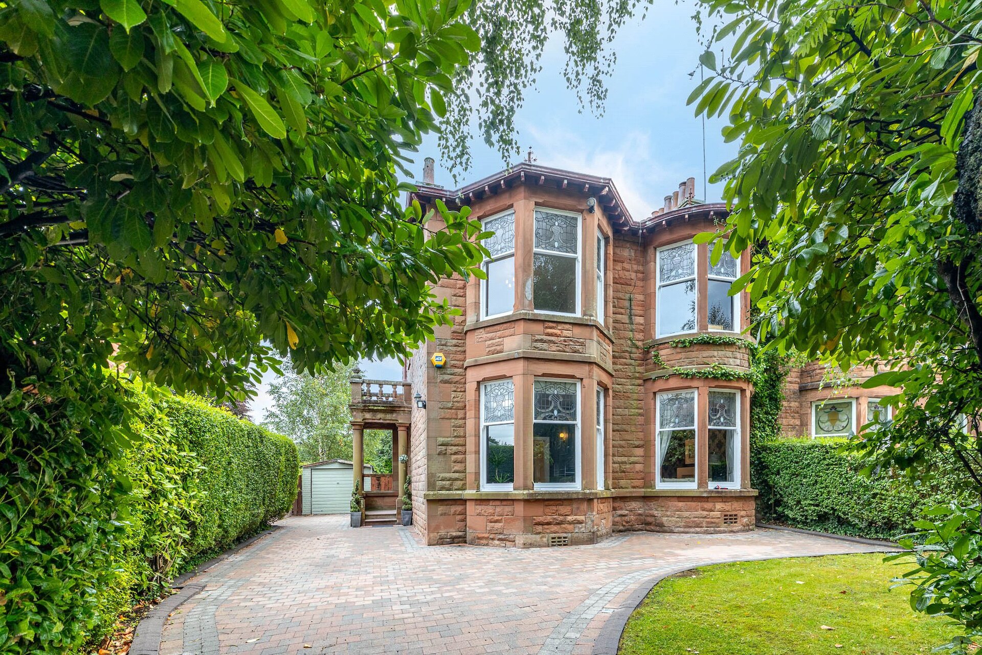 3 Larch Road, Dumbreck, Glasgow, G41 5DA - Picture #1