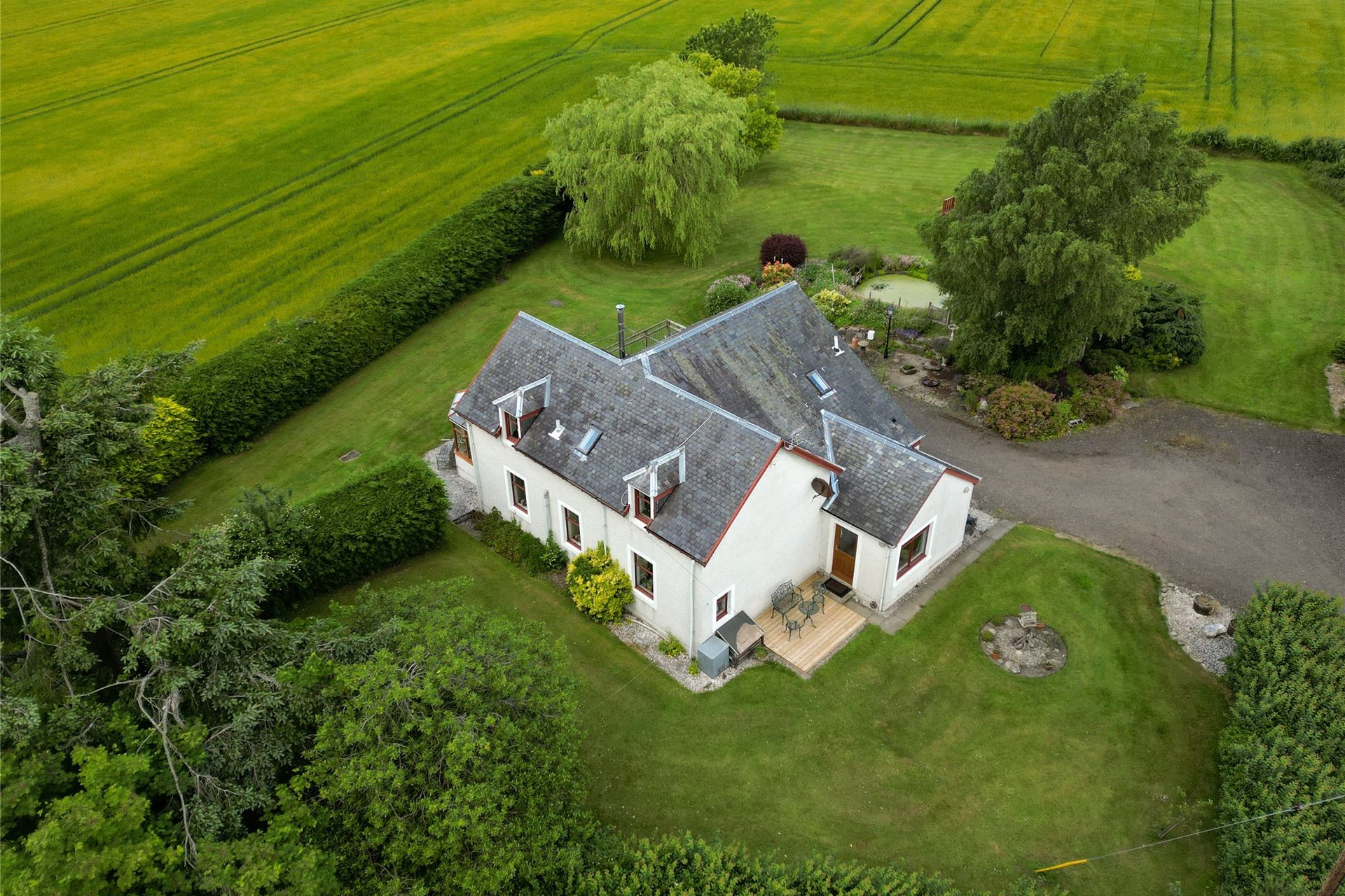 Smithy Cottage, Luncarty, Perth, Perth and Kinross, PH1 3JA - Picture #1