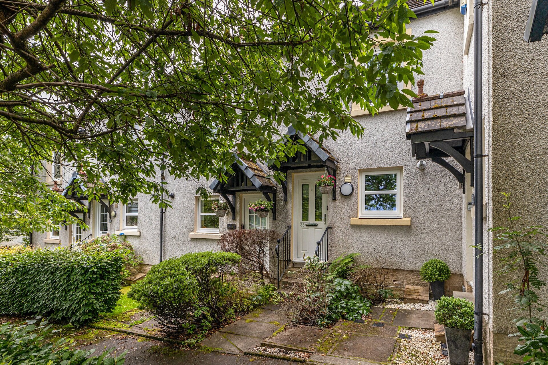 38 Meadow Rise, Newton Mearns, Glasgow, G77 6SE - Picture #1