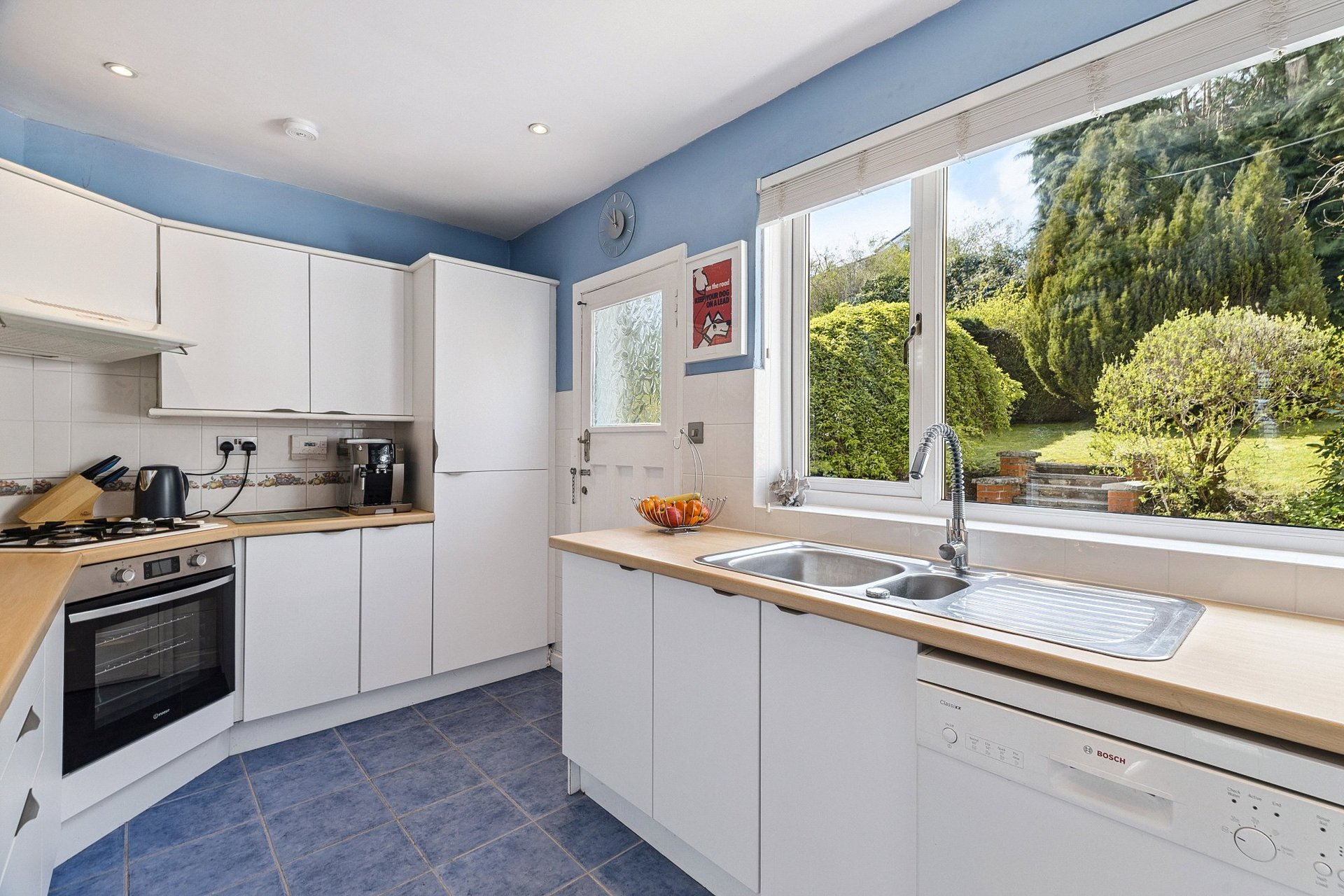 65 Fruin Avenue, Newton Mearns, Glasgow, G77 6HG - Picture #11