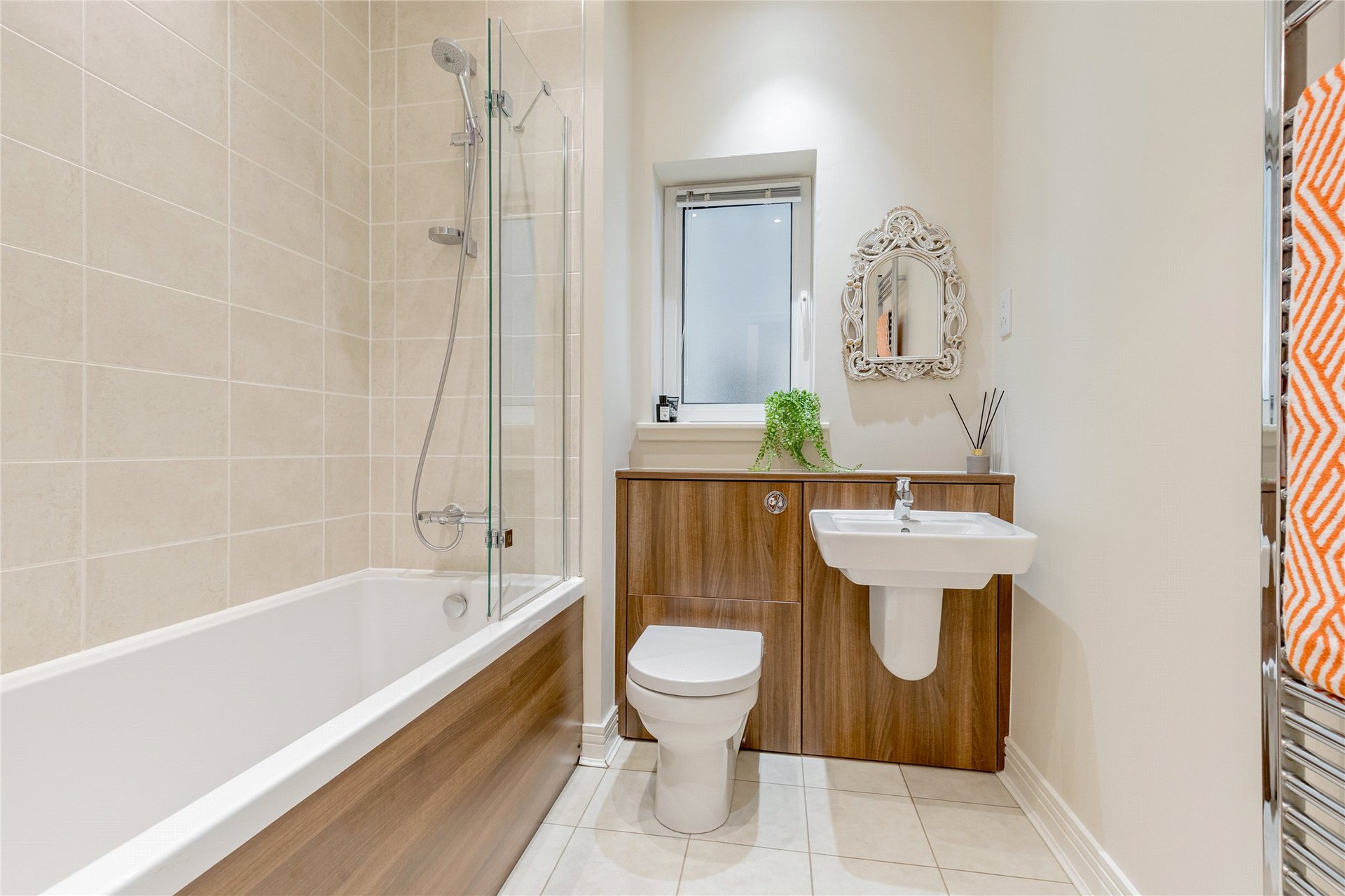 62/2 Larkfield Gardens, Edinburgh, EH5 3QB - Picture #17
