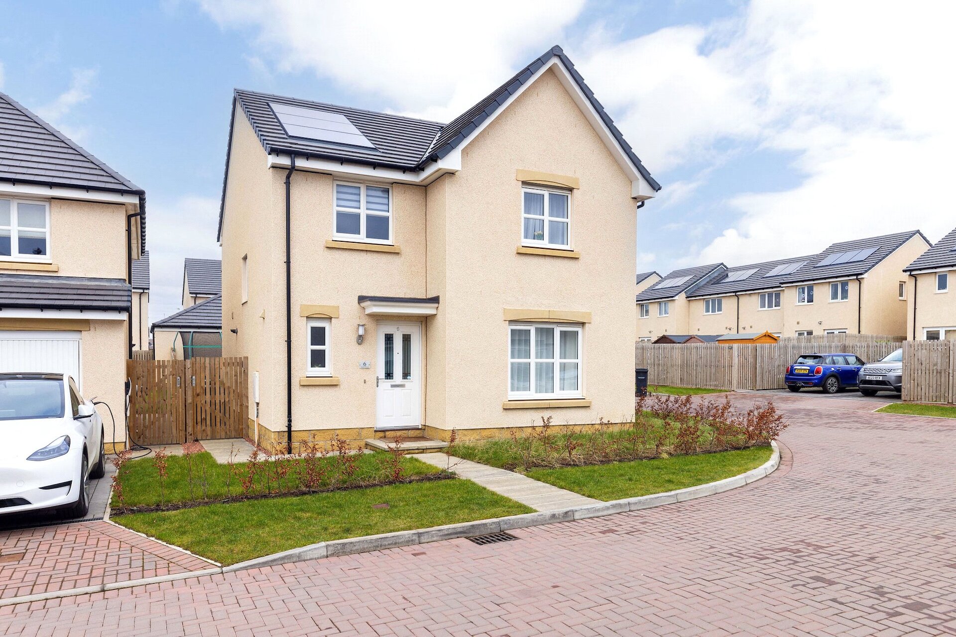 6 Fairley Wynd, Edinburgh, Midlothian, EH12 0AG - Picture #1
