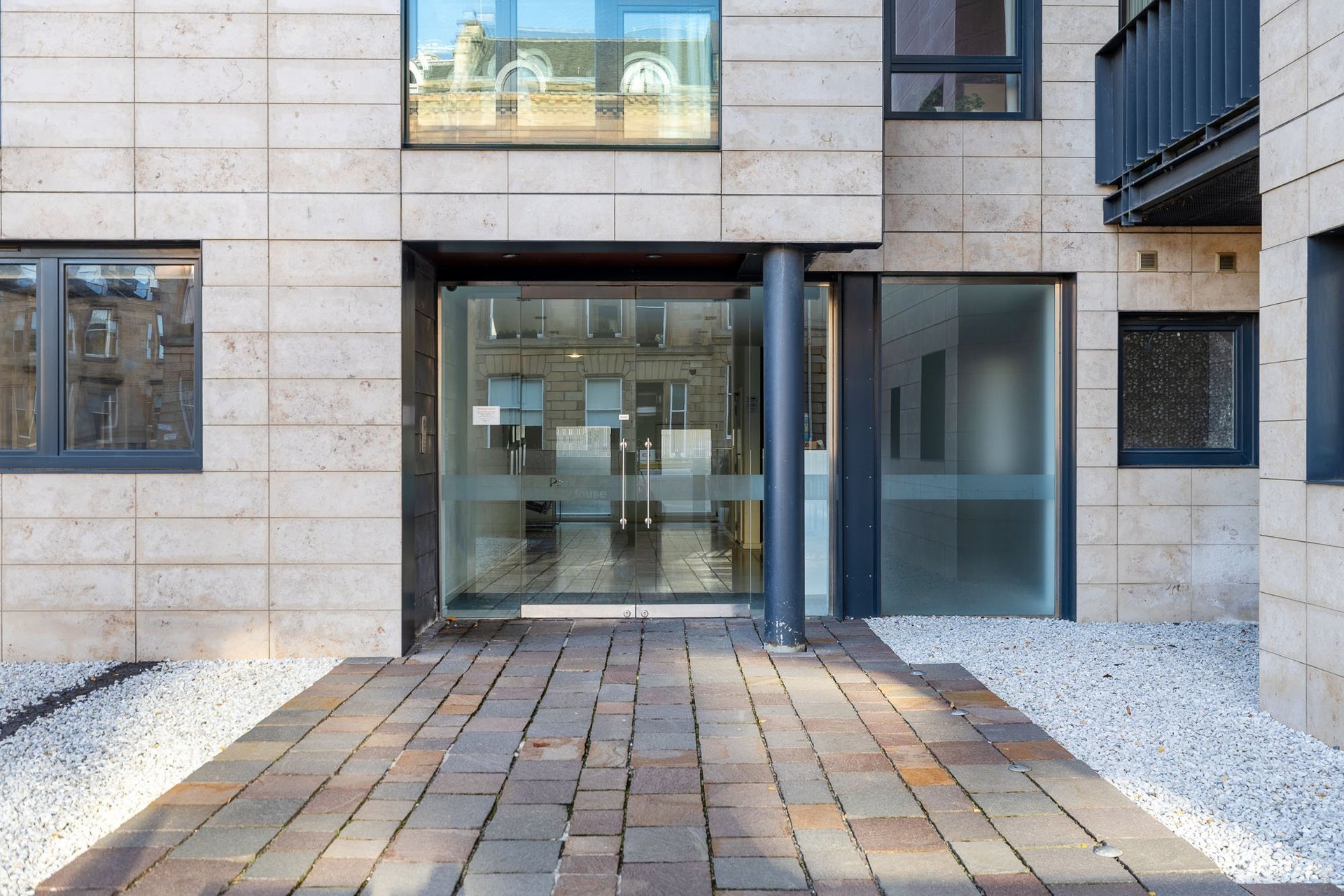 4/1 Park House, 10 Park Circus Place, Park, Glasgow, G3 6AN - Picture #23