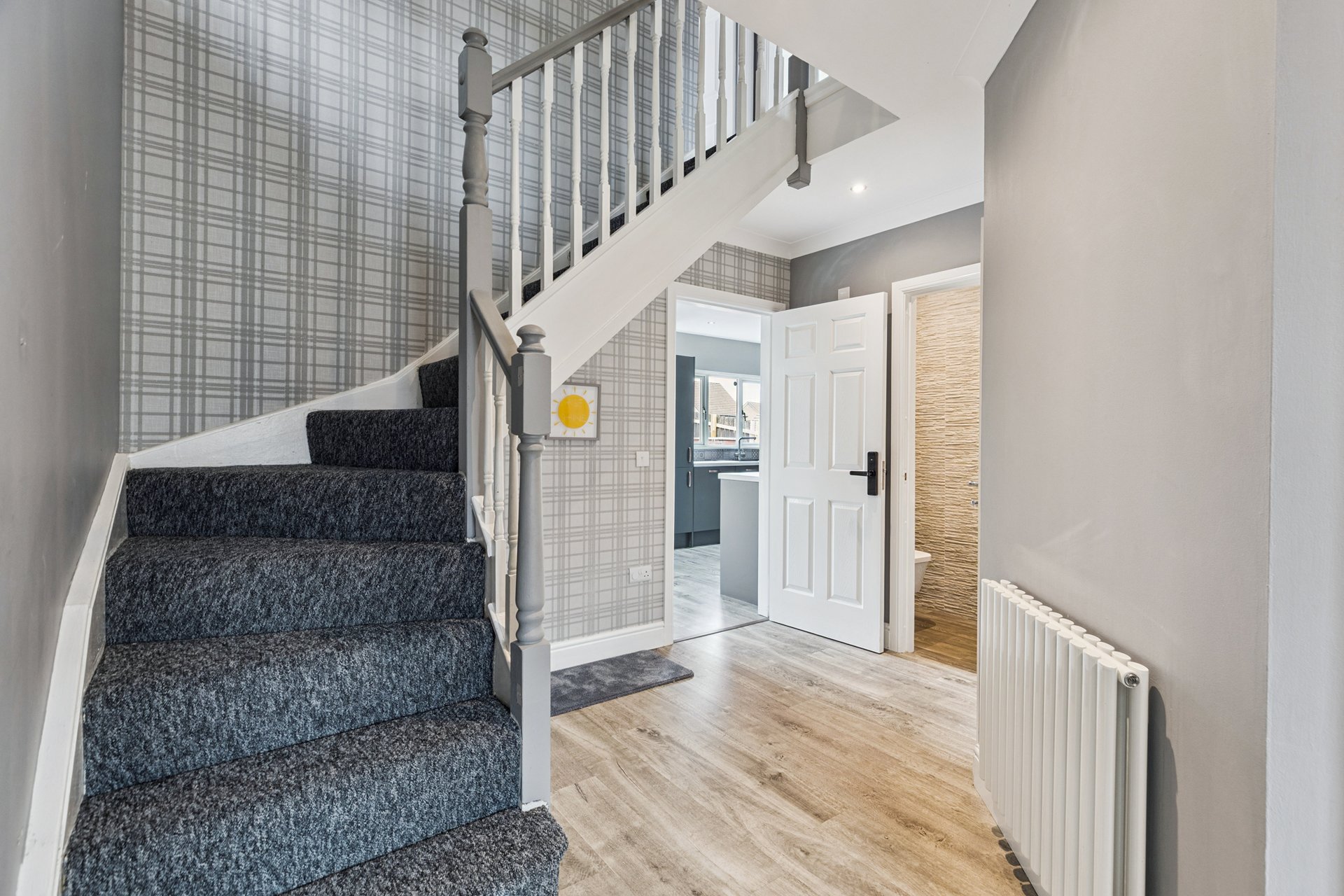 28 Deaconsbrook Road, Thornliebank, G46 7UX - Picture #14
