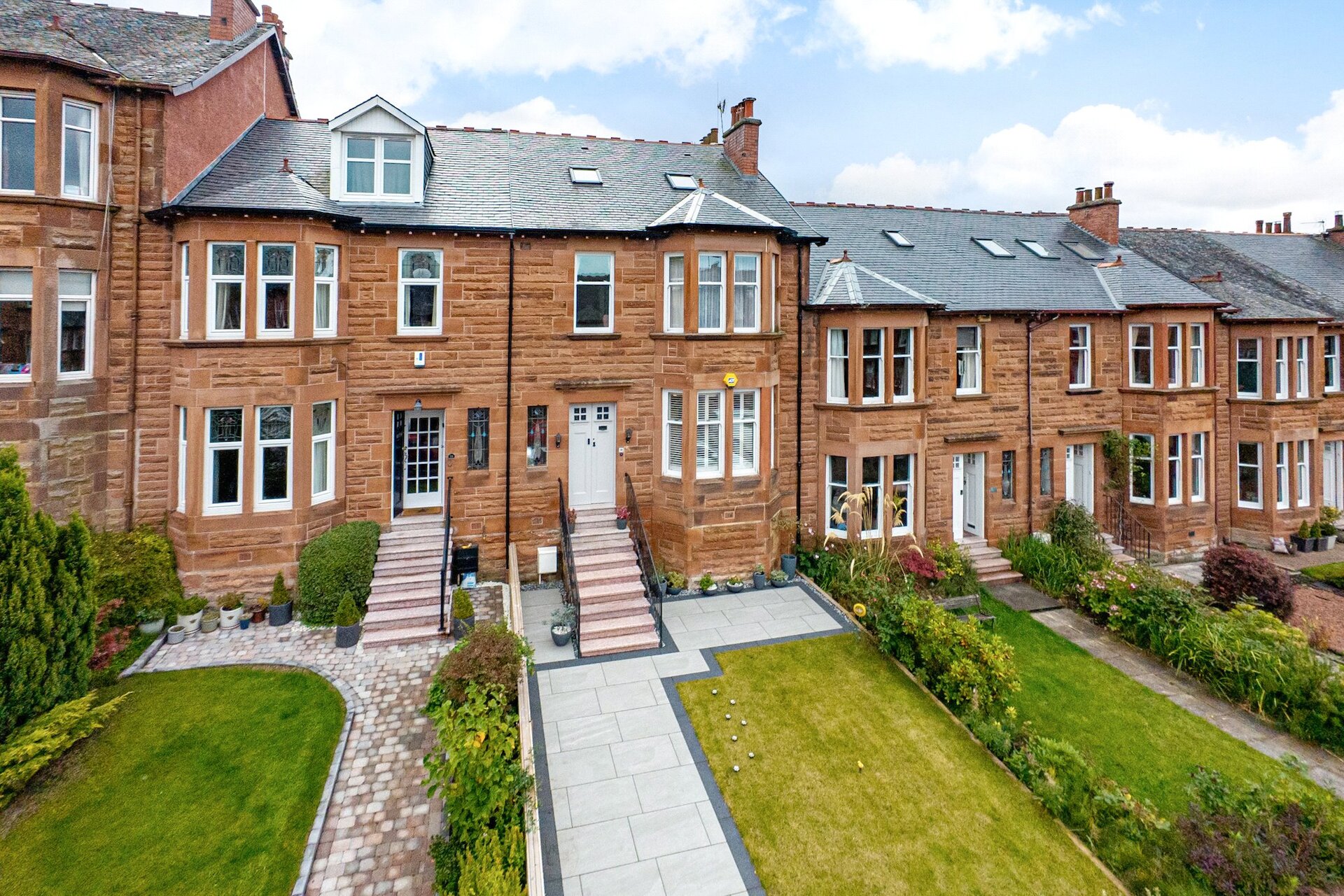 14 Williamwood Park West, Netherlee, East Renfrewshire, G44 3TE - Picture #1