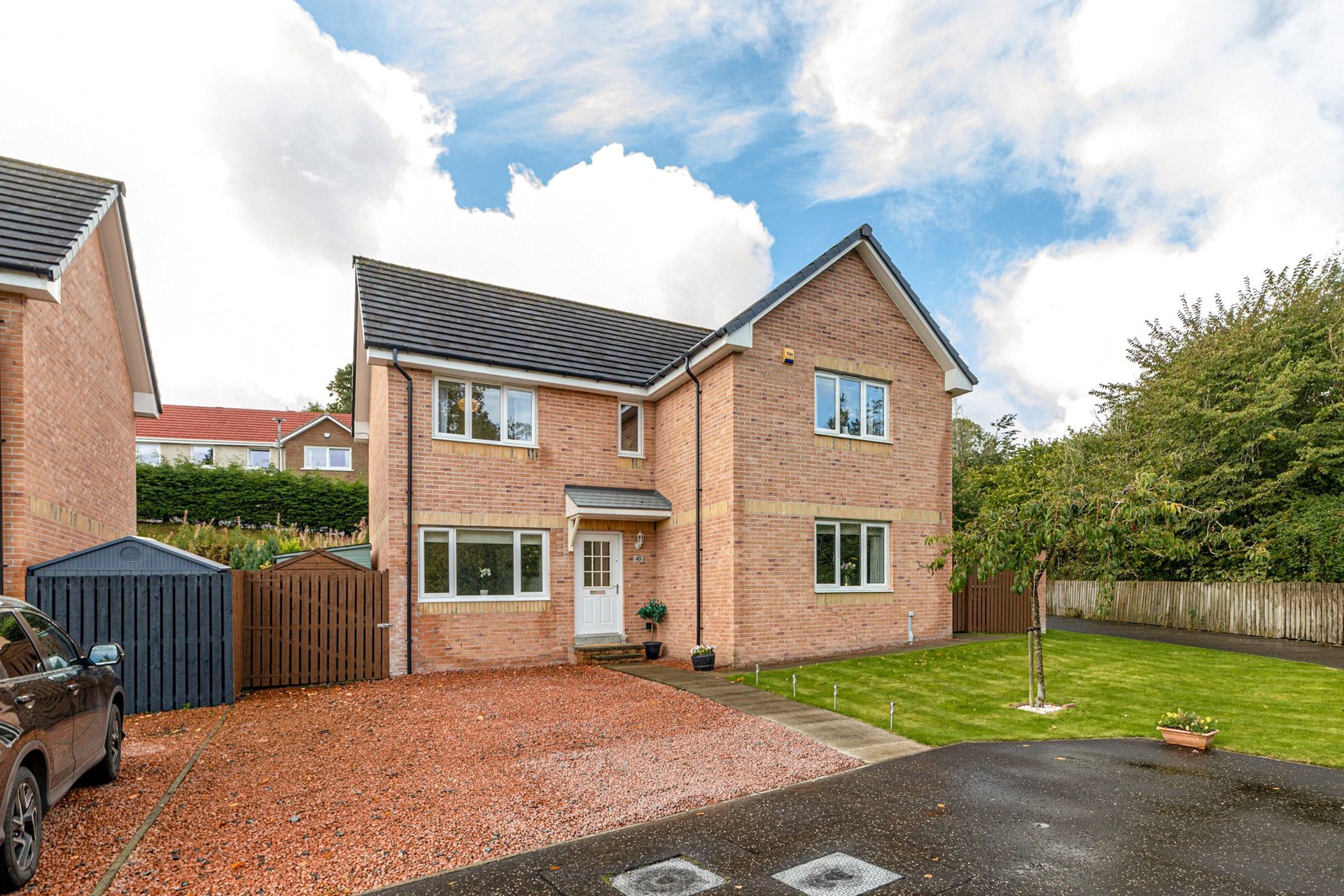 45 Tulip Drive, Newton Mearns, Glasgow, East Renfrewshire, G77 6FT - Picture #2
