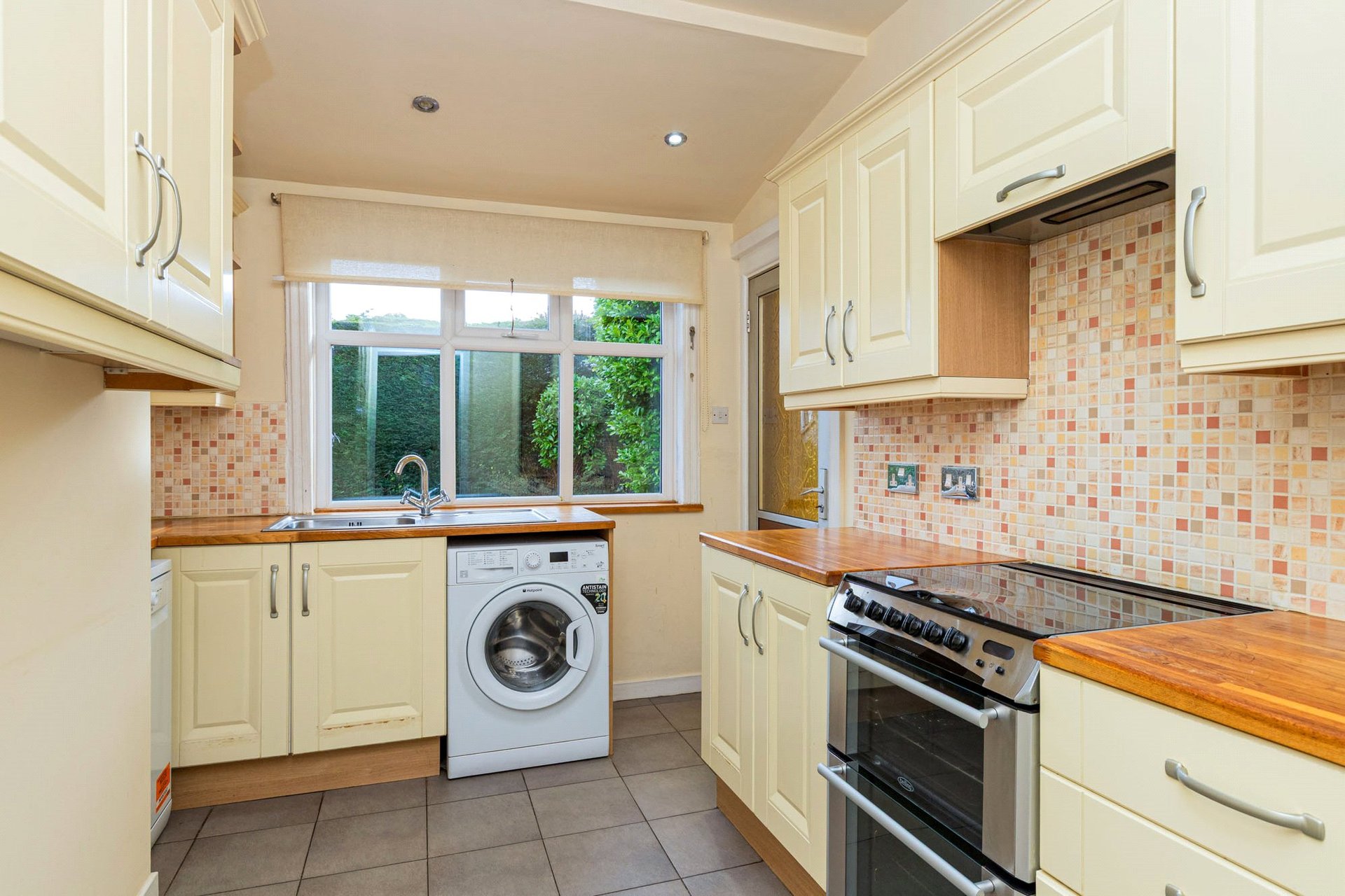15 Thornlea Drive, Giffnock, Glasgow, East Renfrewshire, G46 6BZ - Picture #8