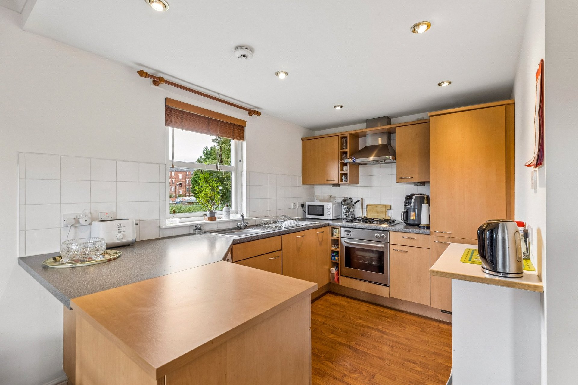 Flat D, 100 Anniesland Road, Anniesland, Glasgow, G13 1XD - Picture #9