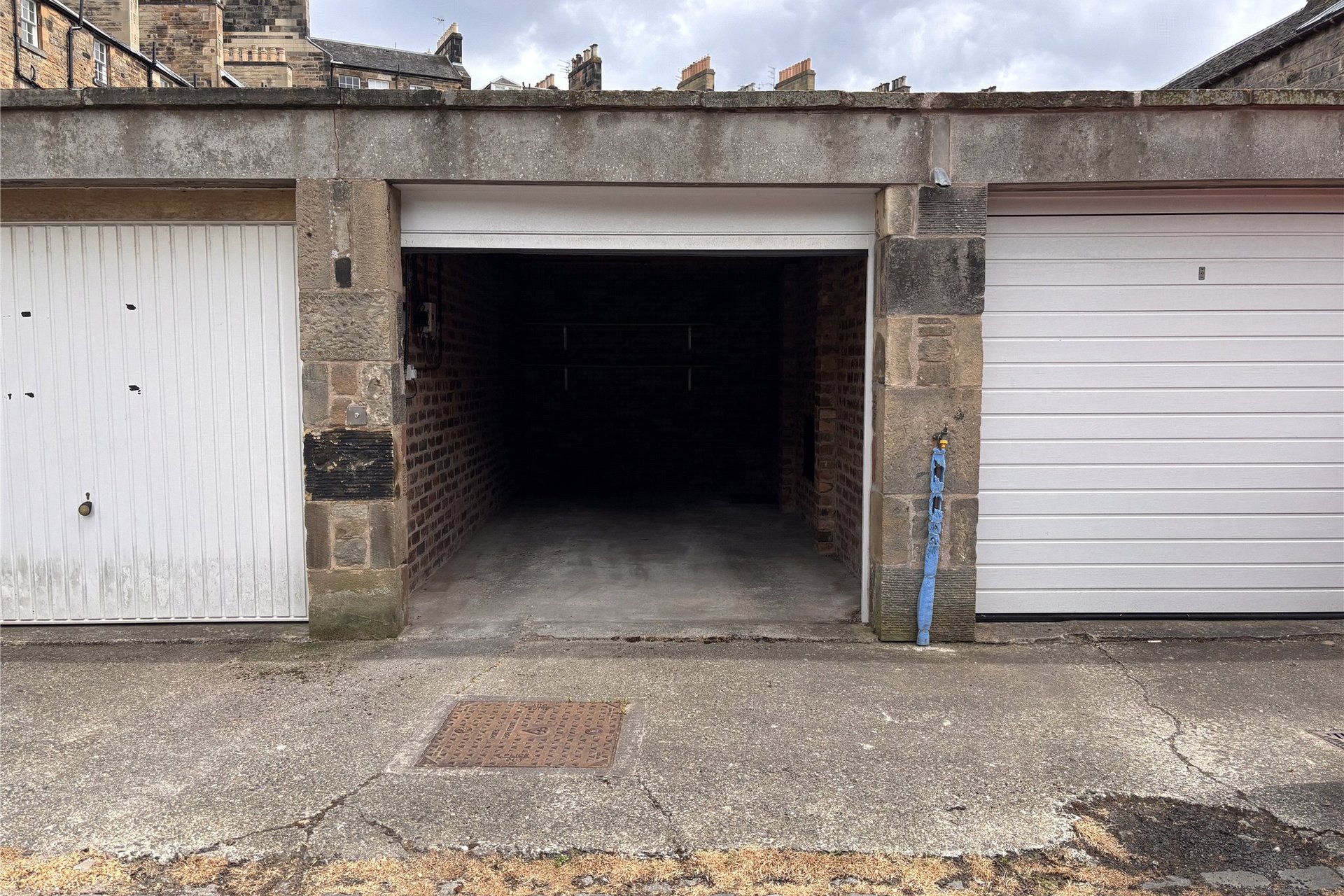 Single Garage, Lennox Street Lane, Edinburgh, EH4 1PZ - Picture #3