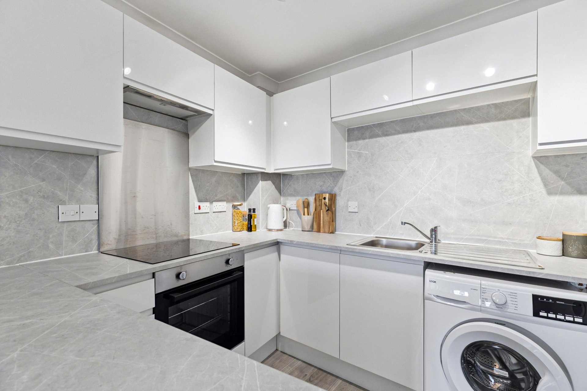 Flat 28, Norval Court, 12 Norval Street, Partick, Glasgow, G11 7RX - Picture #9